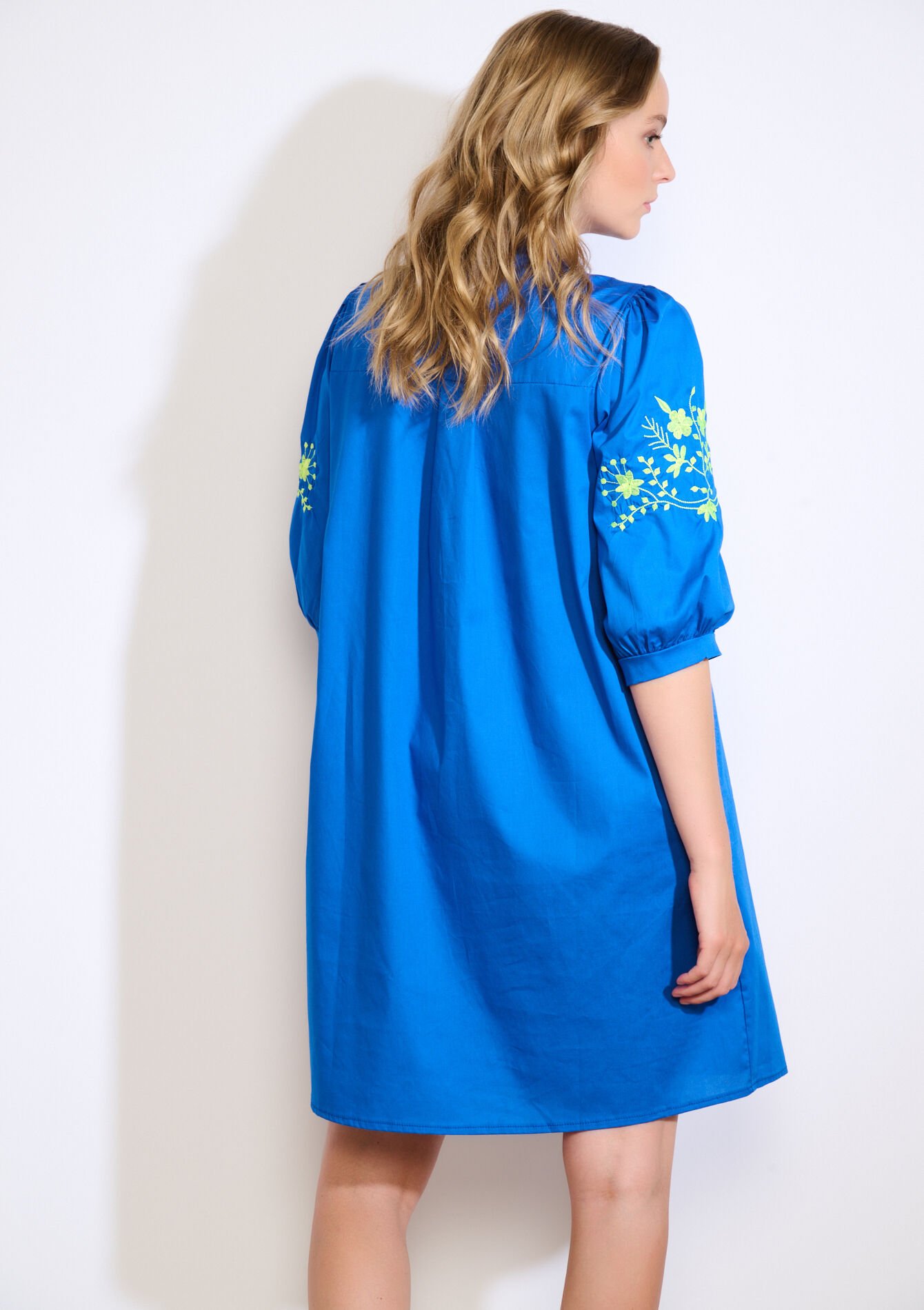 Geborduurde overhemdjurk, Geborduurde overhemdjurk - ELECTRIC BLUE - 08104291_1619