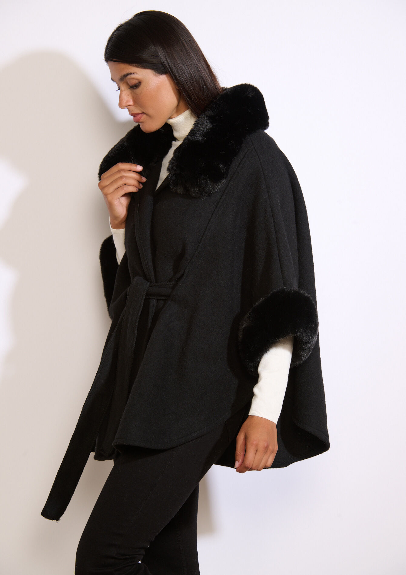 Poncho ceinturé à col duveteux, Poncho ceinturé à col duveteux - BLACK - 17101298_1119