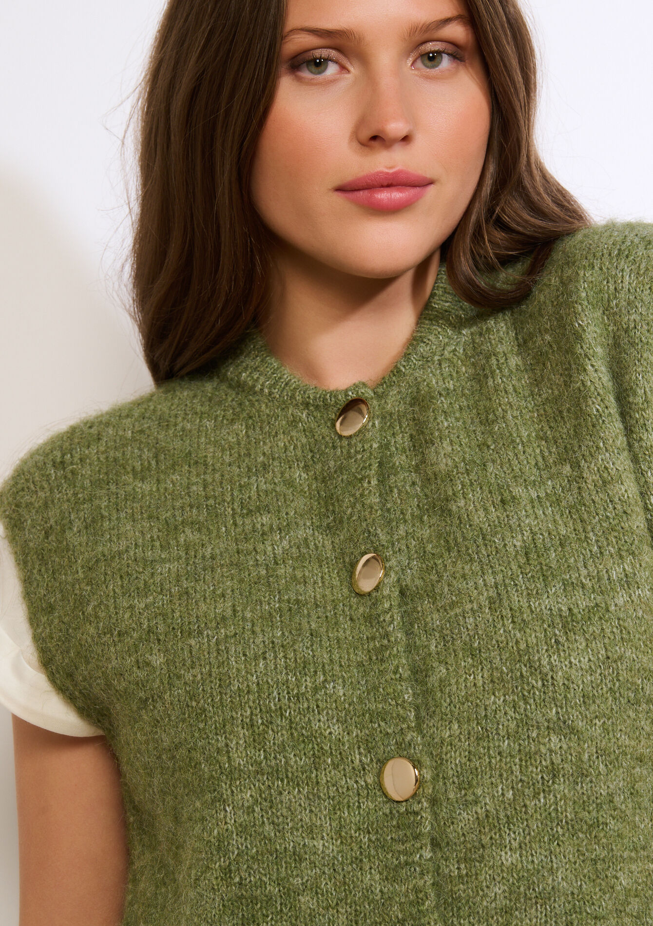 Sleeveless knit buttoned vest - GREEN MOSS - 04101442_4504