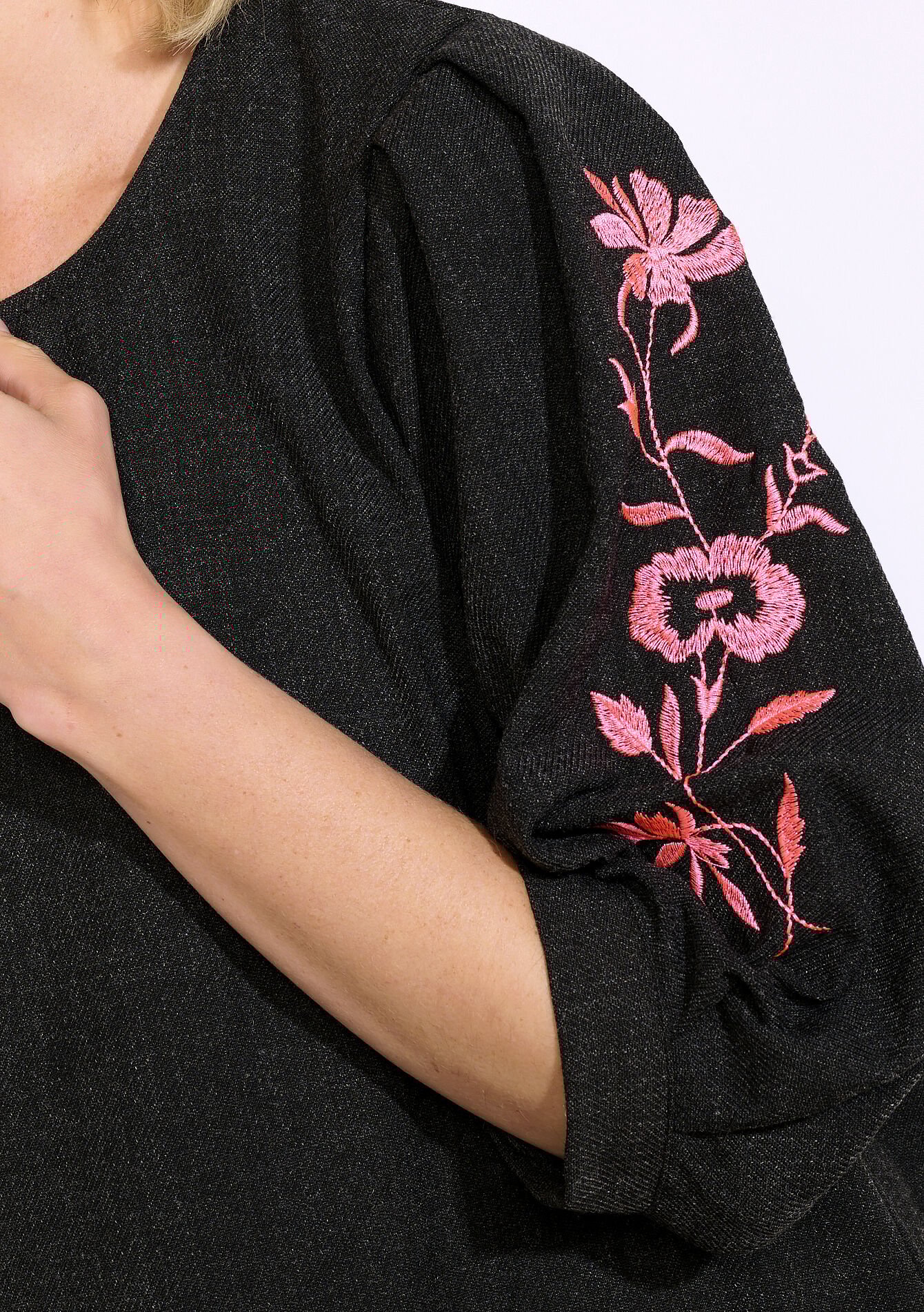 Robe à volants brodée, Robe à volants brodée - DK GREY MEL - 08104391_1083