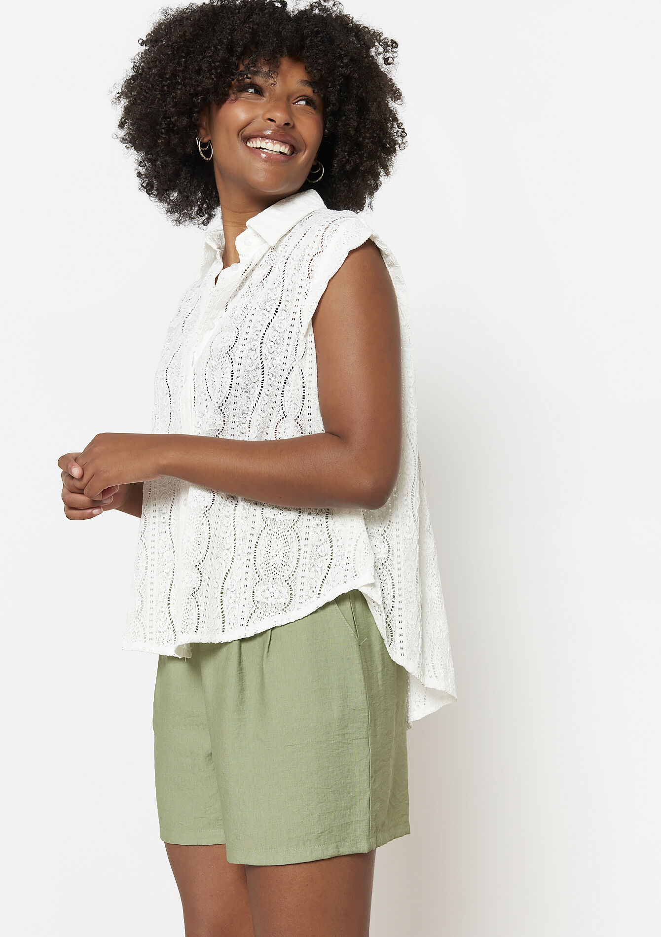 Mouwloze broderietop, Mouwloze broderietop - OFFWHITE - 02200502