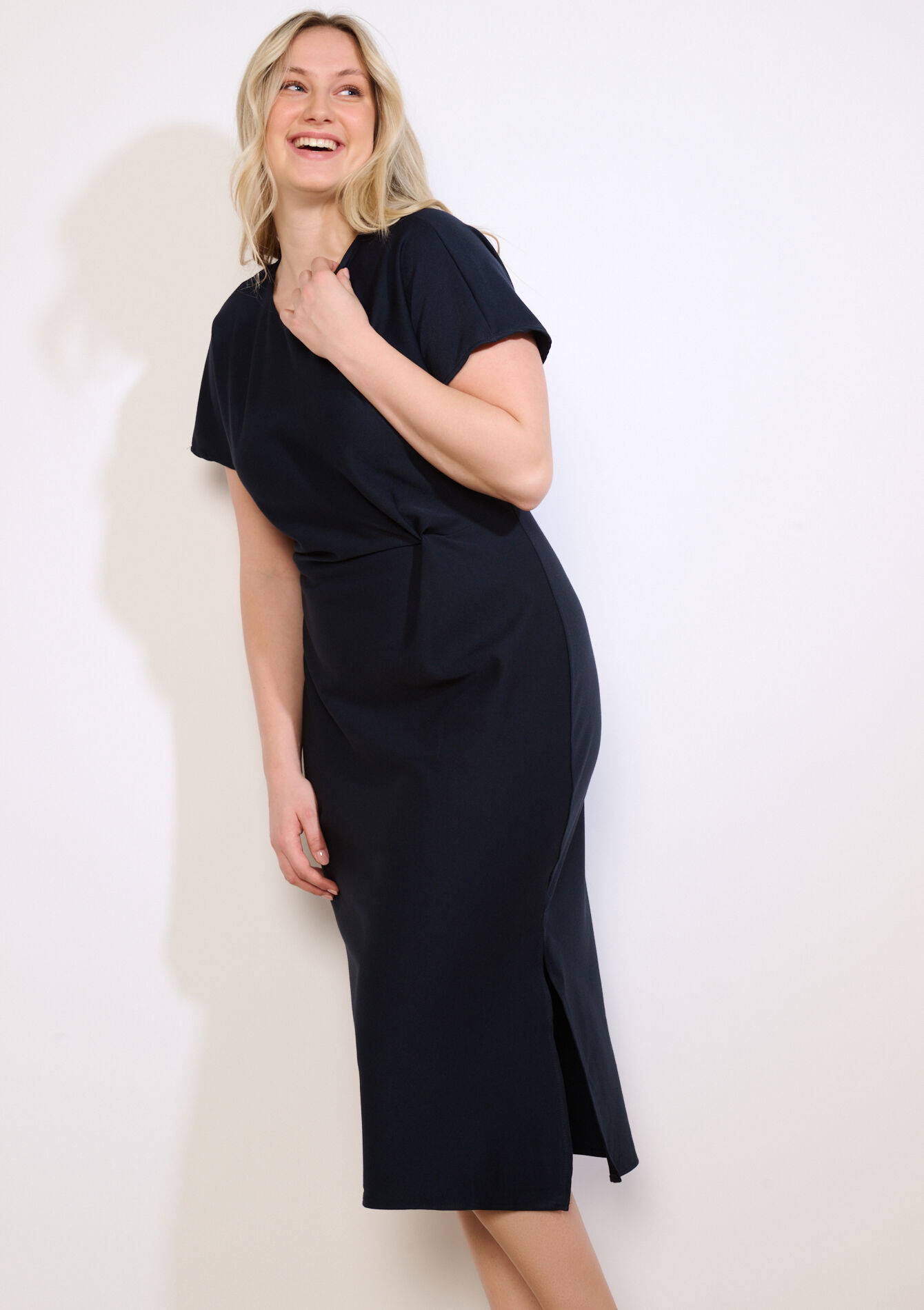 Gedrapeerde midi-jurk - NAVY BASIC - 08104447_2723