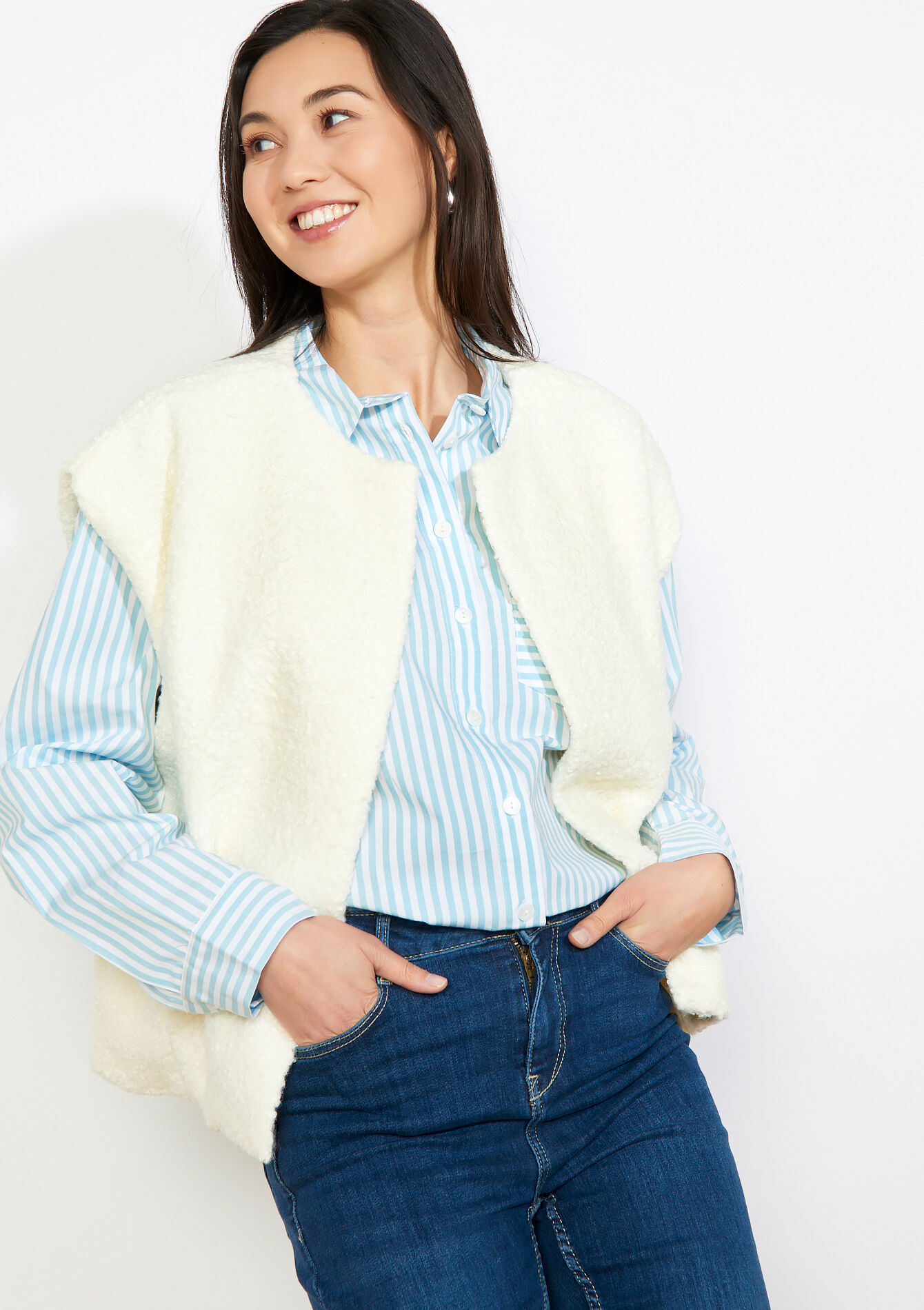 Mouwloos vest met structuur - VANILLA WHITE - 09001525_1013