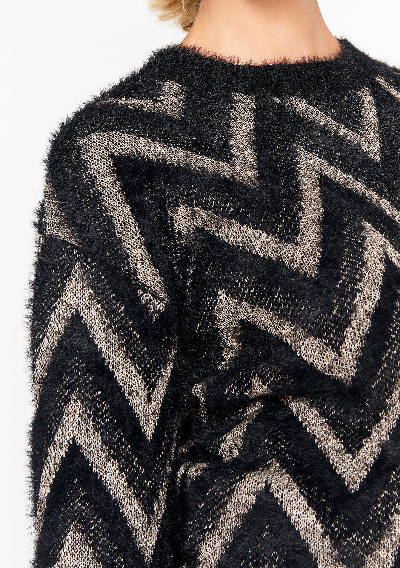 Eyelash pullover with zigzag pattern, Eyelash pullover with zigzag pattern - BLACK - 04006174