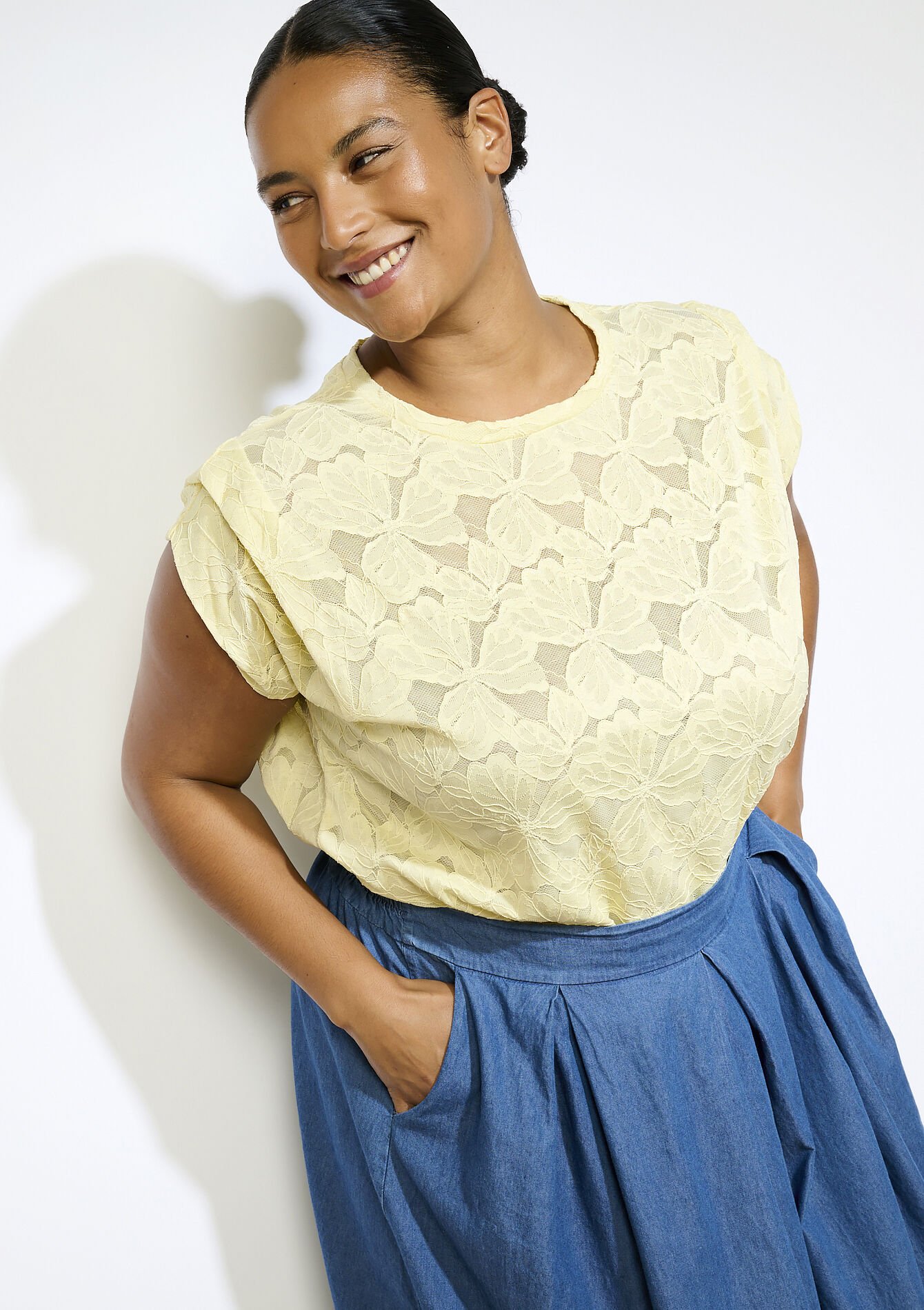 Kanten top met bloemen, Kanten top met bloemen - YELLOW PASTEL - 02200521