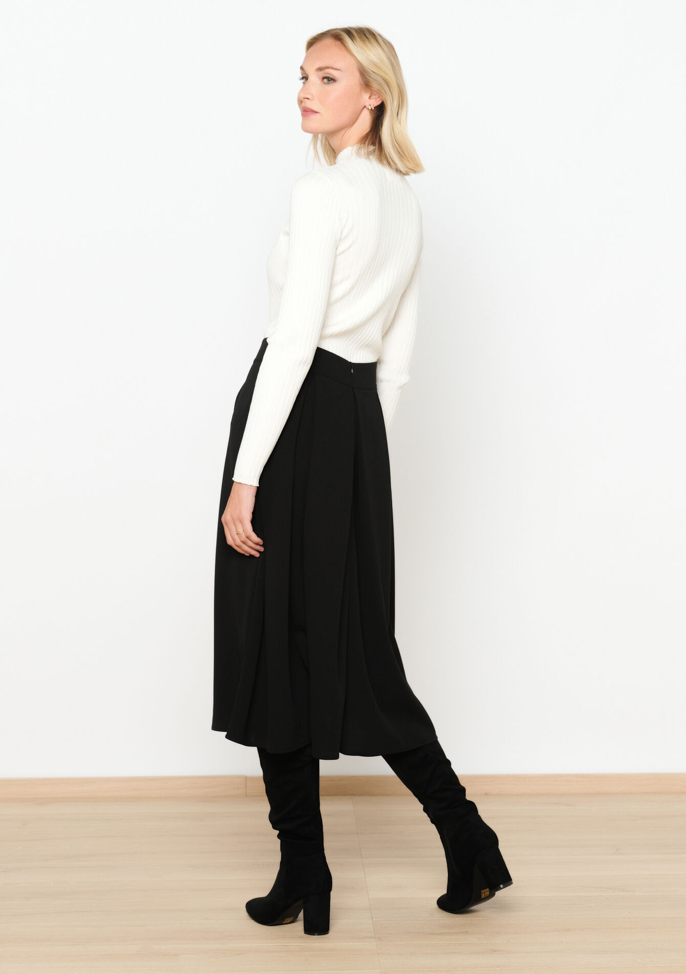 Midirok met plooitjes, Midirok met plooitjes - BLACK - 07101195_1119