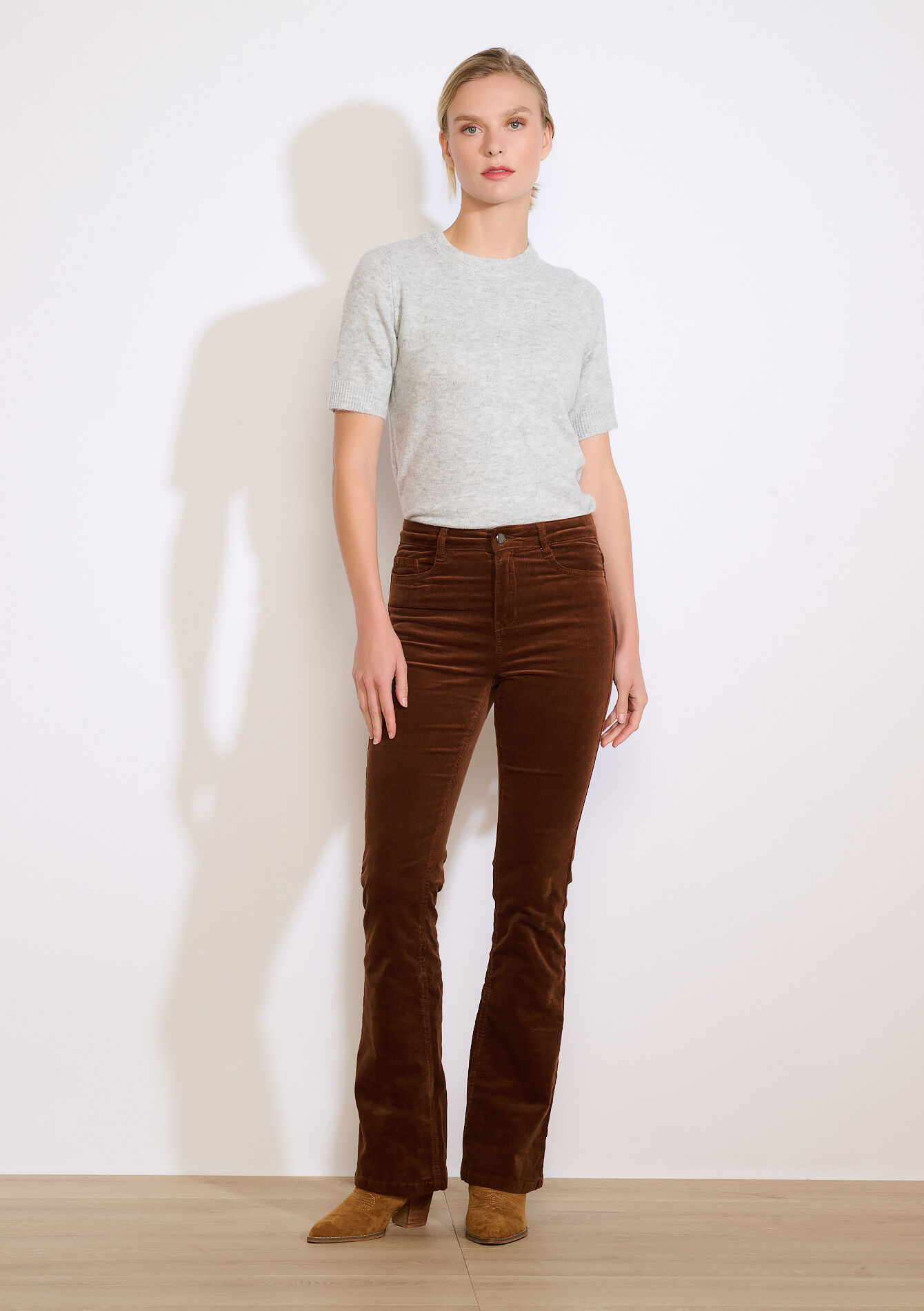 Pantalon bootcut en velours côtelé, Pantalon bootcut en velours côtelé - CAMEL GINGER - 06004609_3831