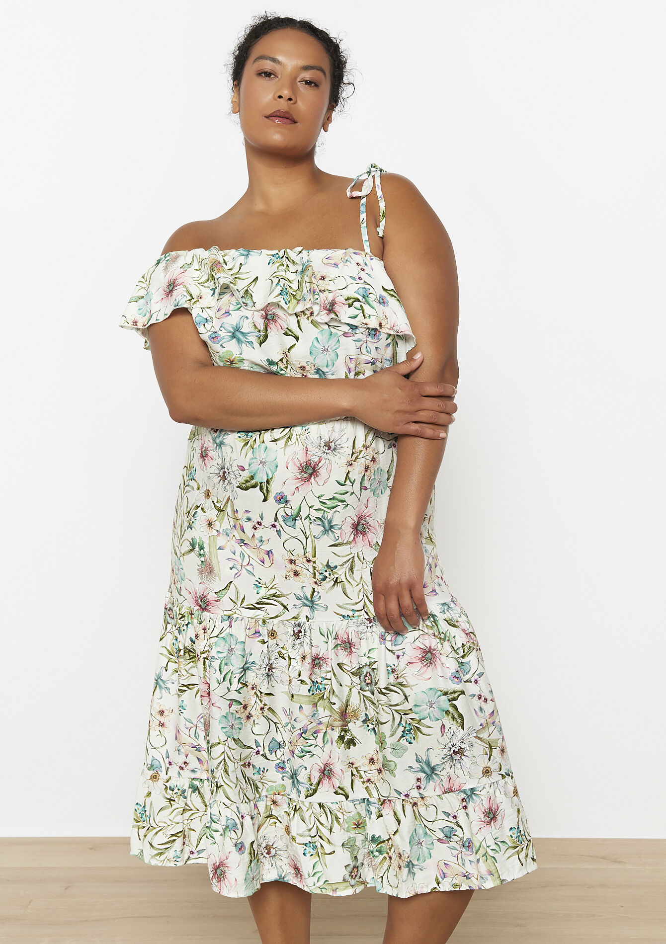 Bloemenjurk met ruffle, Bloemenjurk met ruffle - OFFWHITE - 08104123_1001