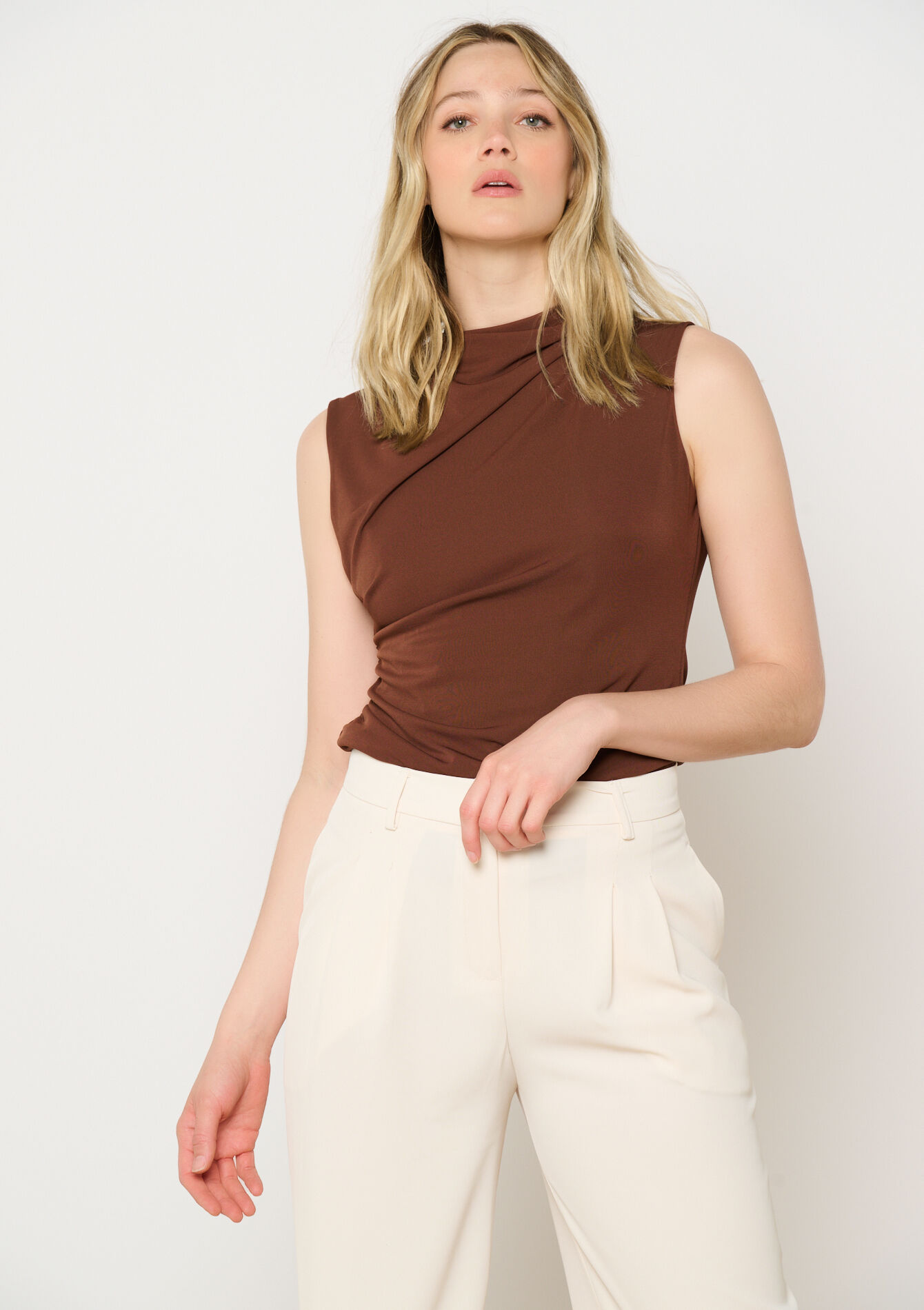 Mouwloze draperende top, Mouwloze draperende top - BROWN DARK CHOCOLATE - 02200483_3720