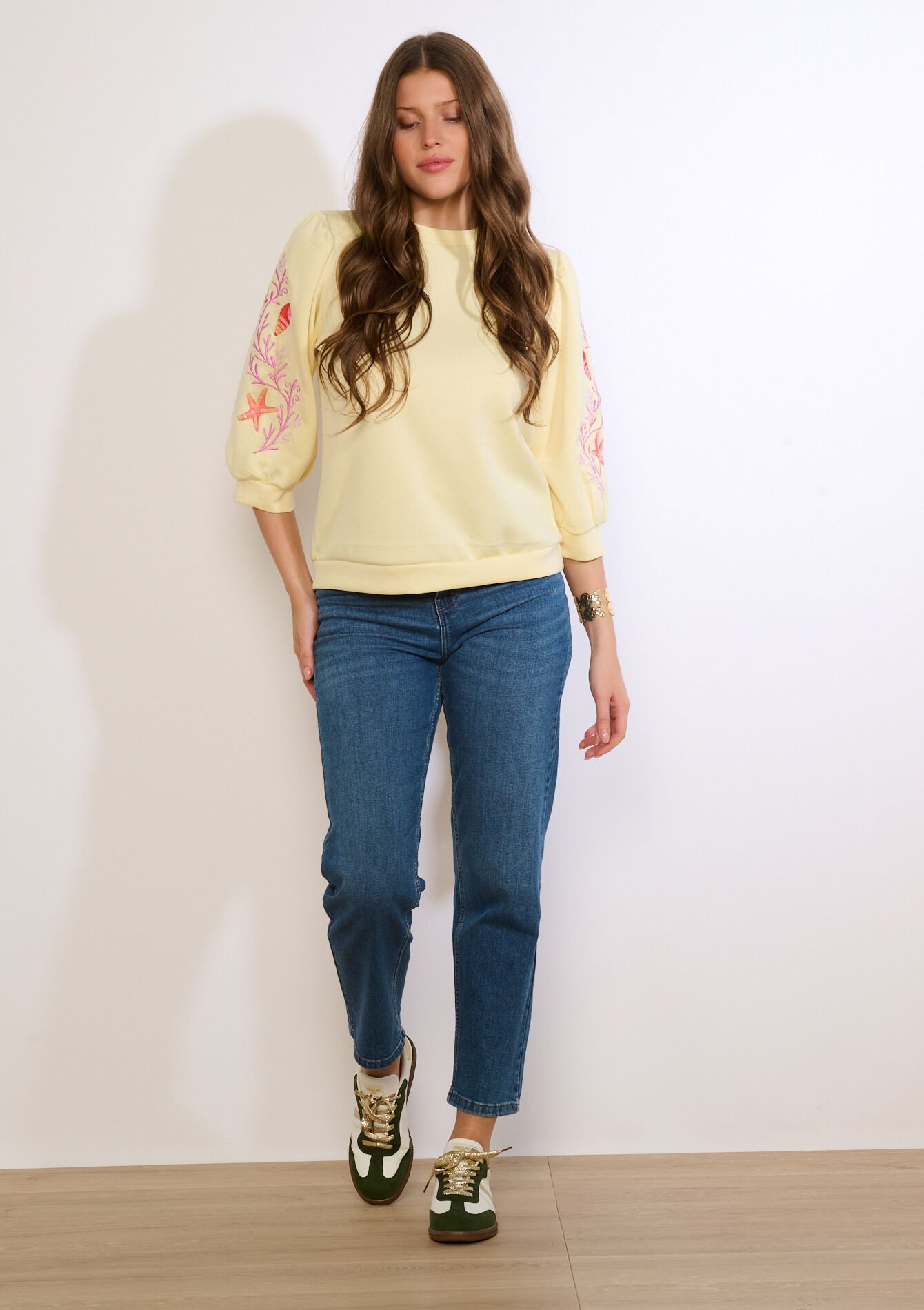 Sweater met geborduurde mouwen - YELLOW PASTEL - 03001839_5004