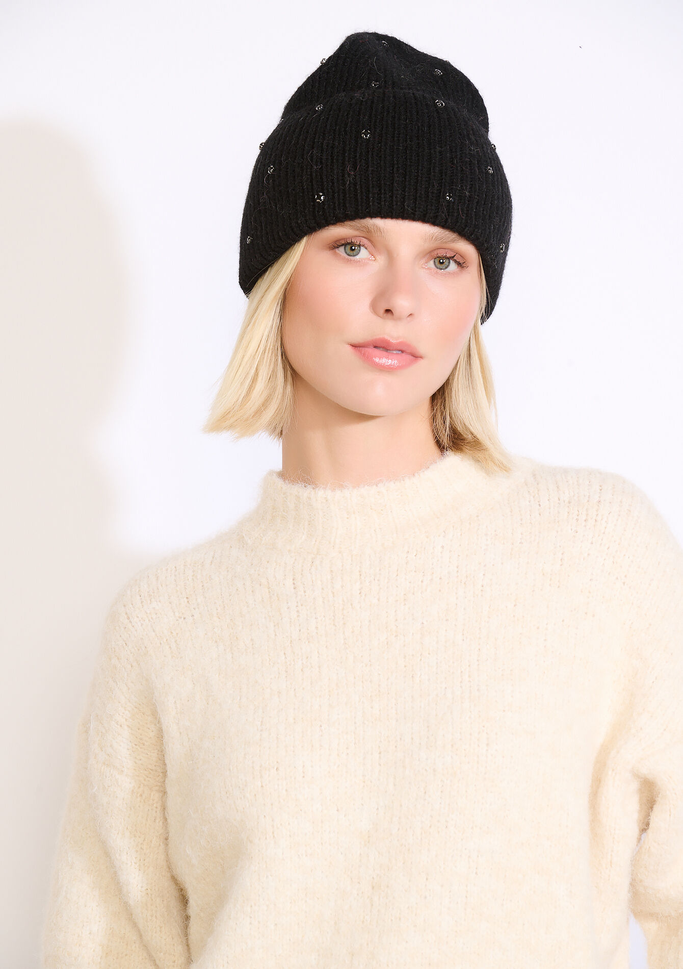 Pearl-embellished beanie, Pearl-embellished beanie - BLACK - 17002195_1119