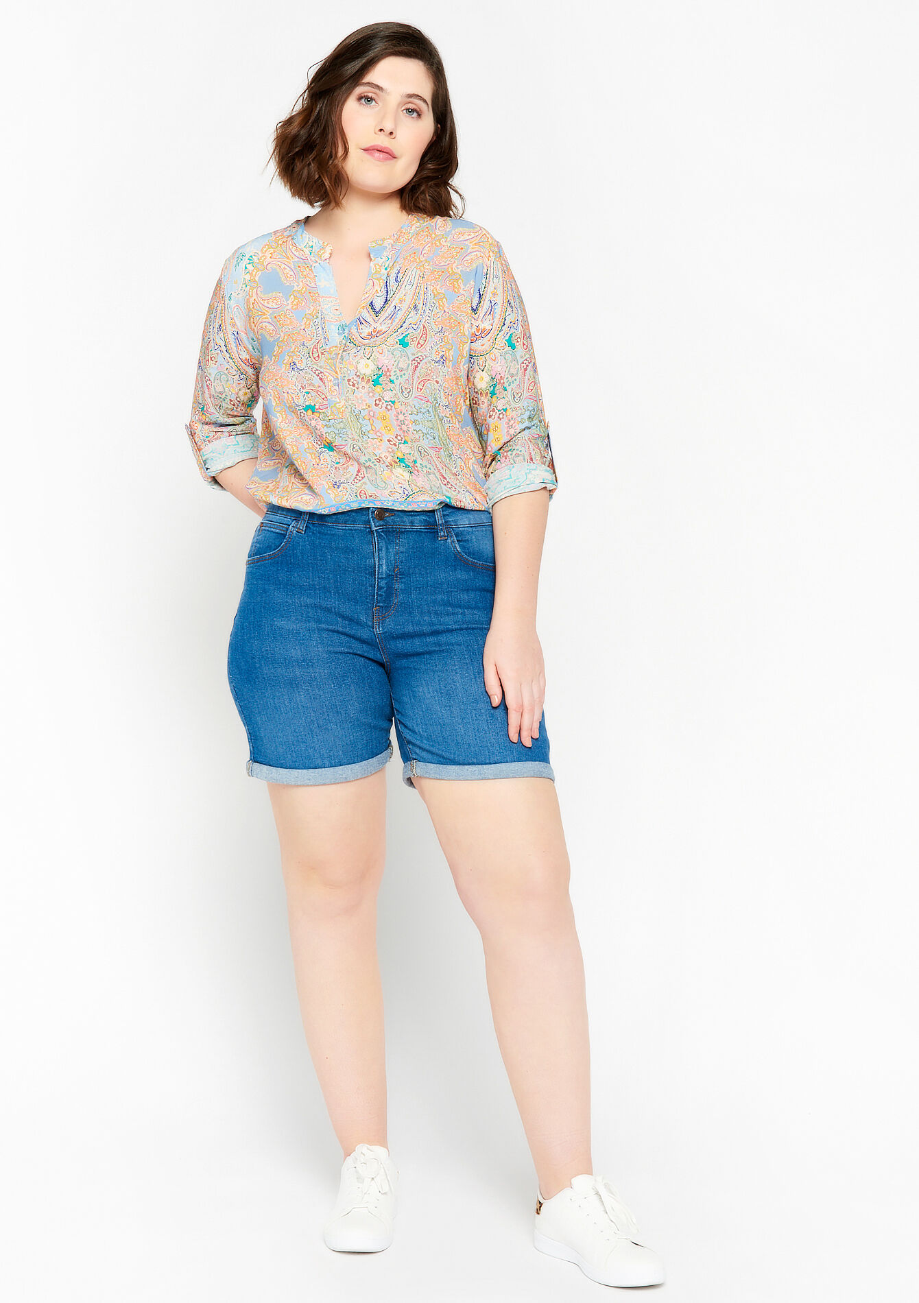 Short - MEDIUM BLUE - 22000340_0500