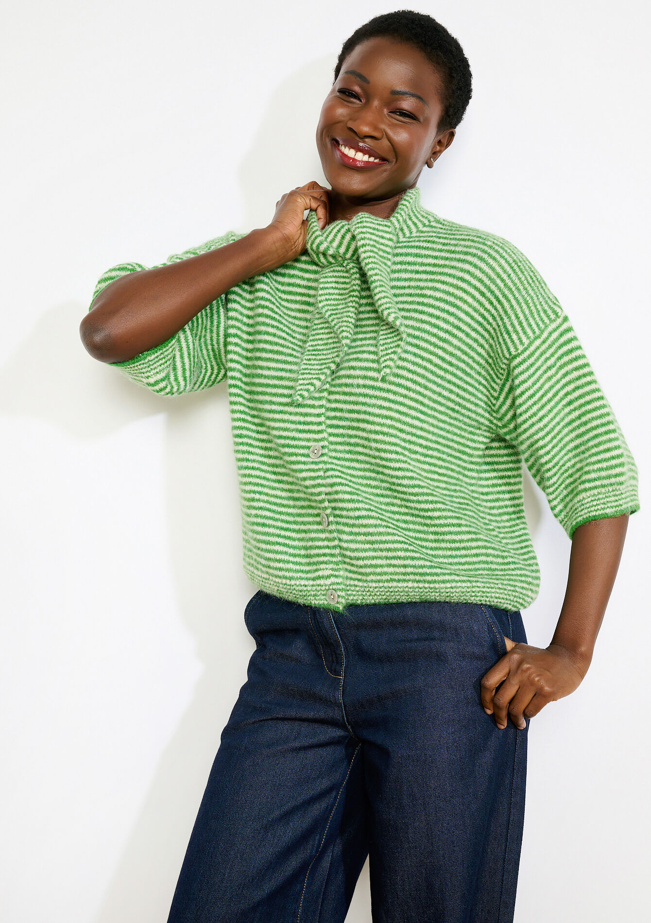 Gestreept vest met strikkraag - GREEN MOSS - 04101450_4504