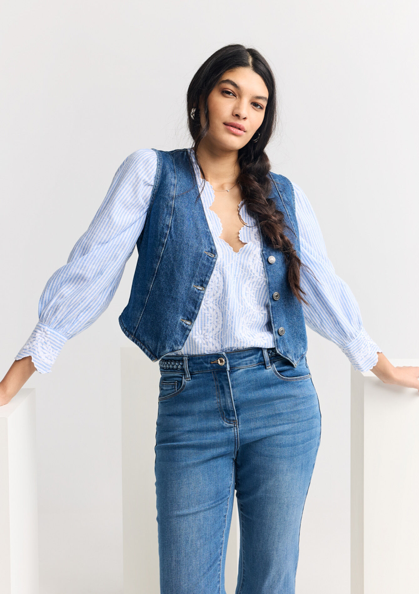 Denim gilet - MEDIUM BLUE - 09101003_0500