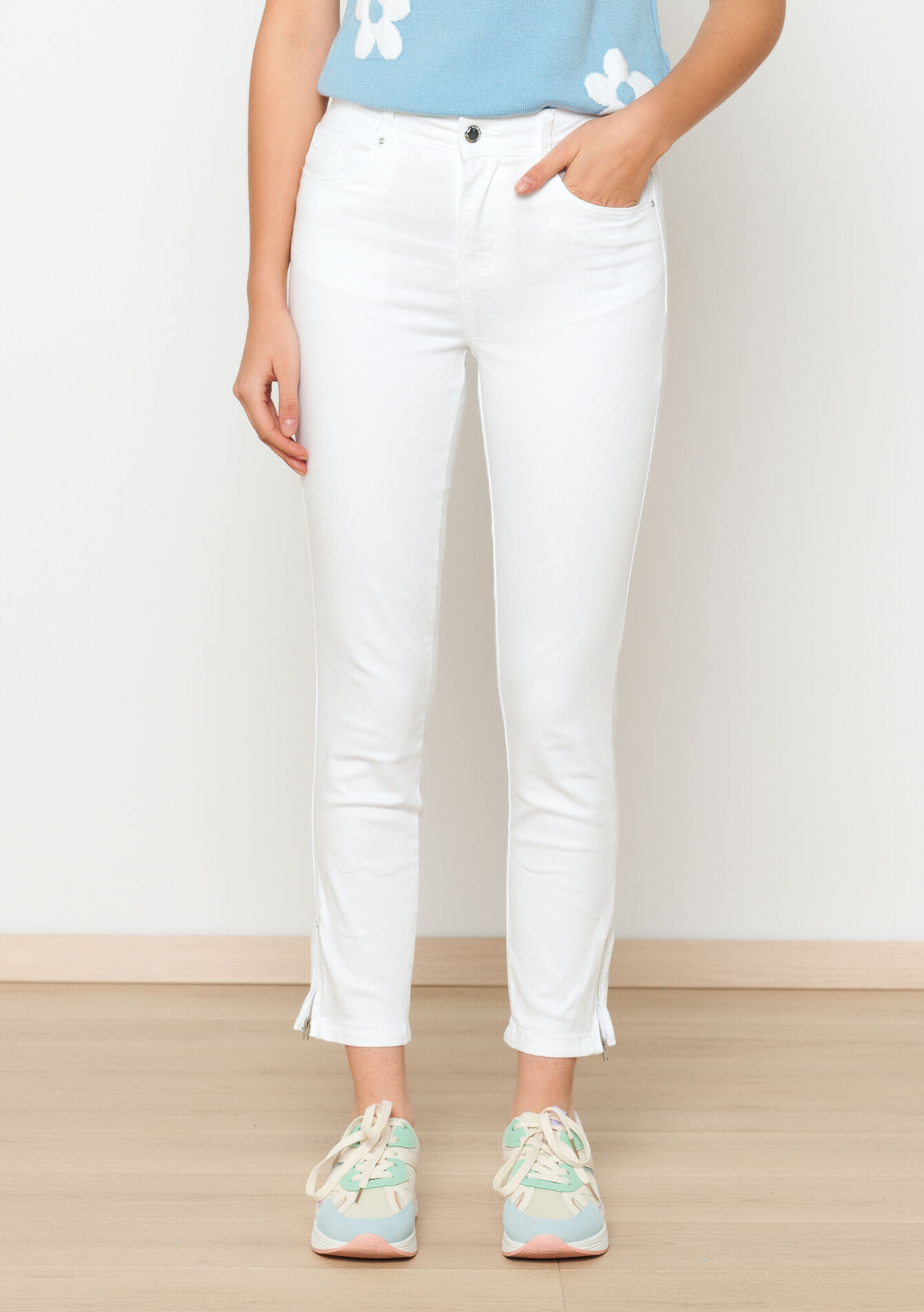 Slimfit trousers, Slimfit trousers - OPTICAL WHITE - 06004457_1019