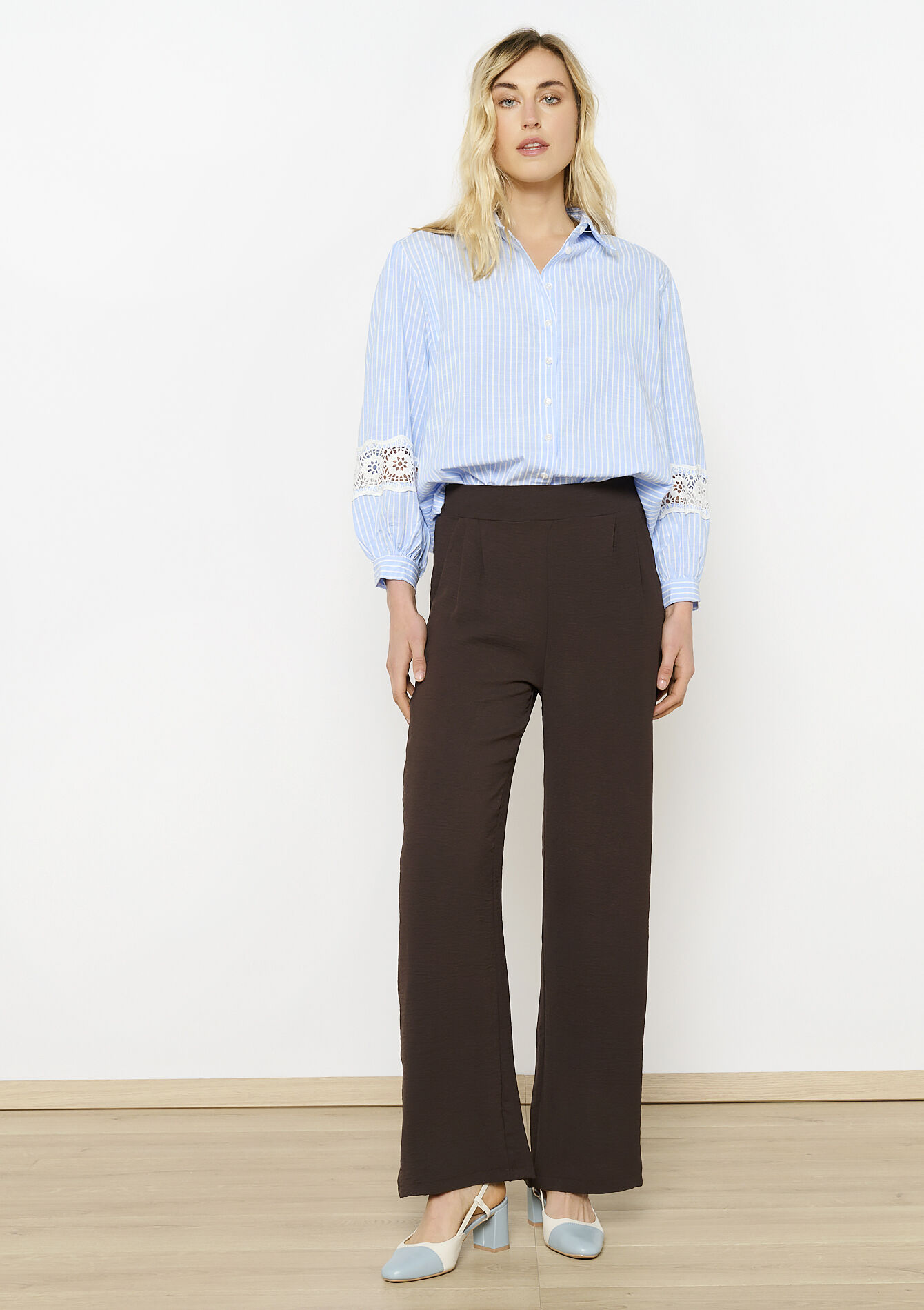 Wijde vloeiende broek, Wijde vloeiende broek - BROWN DARK CHOCOLATE - 06600961_3720