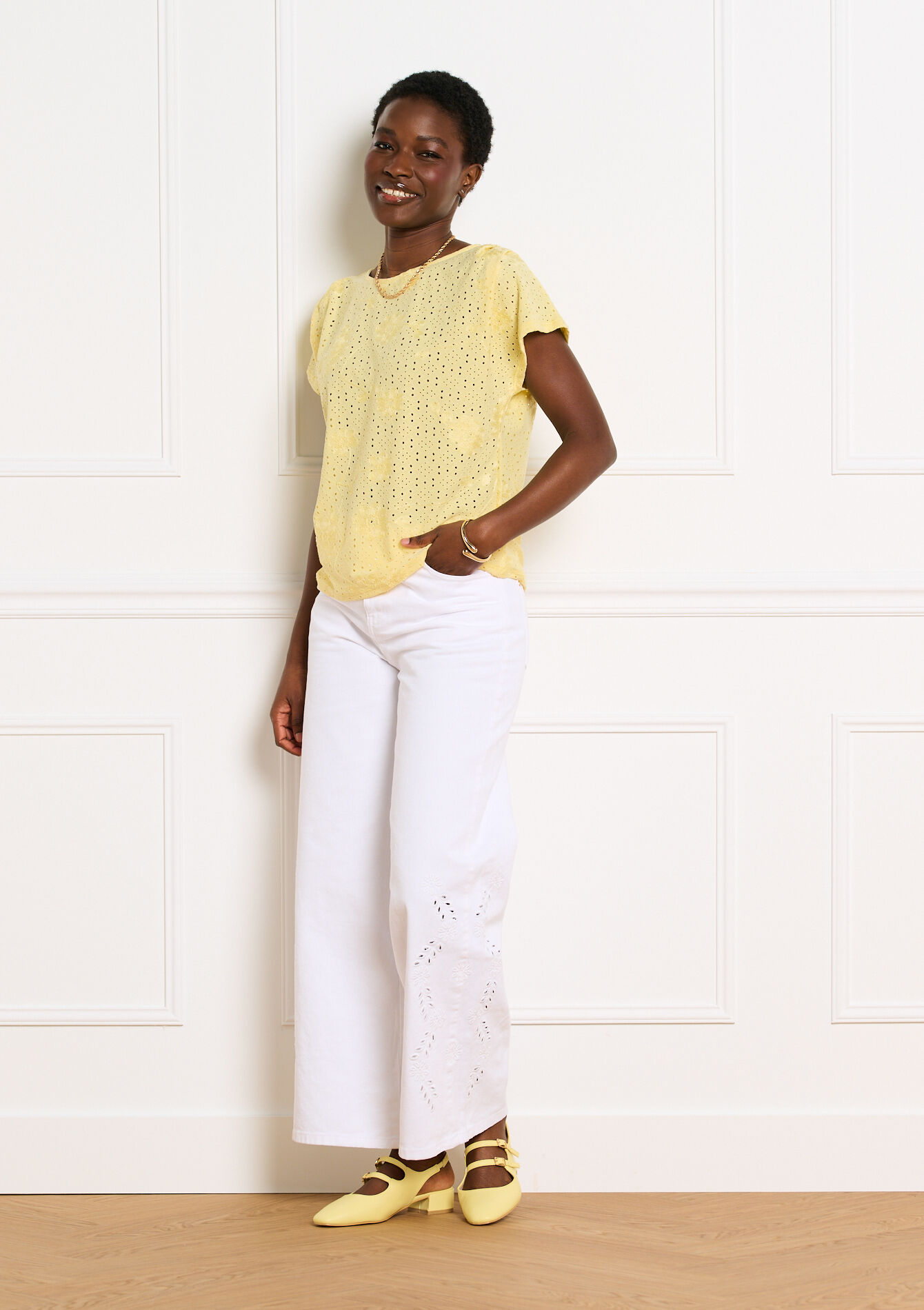 T-shirt met broderie - YELLOW PASTEL - 02302020_5004