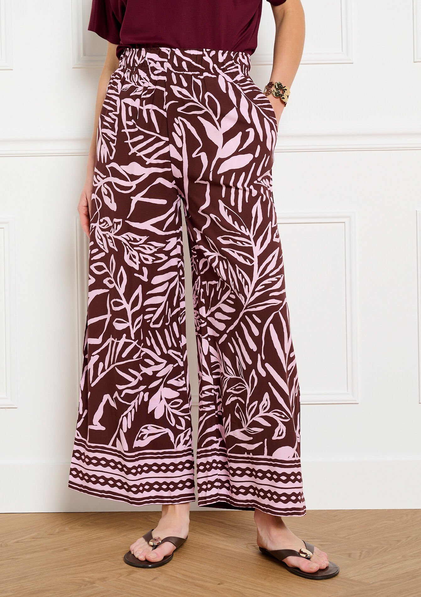 Wijde broek met print - BROWN DARK CHOCOLATE - 06601066_3720