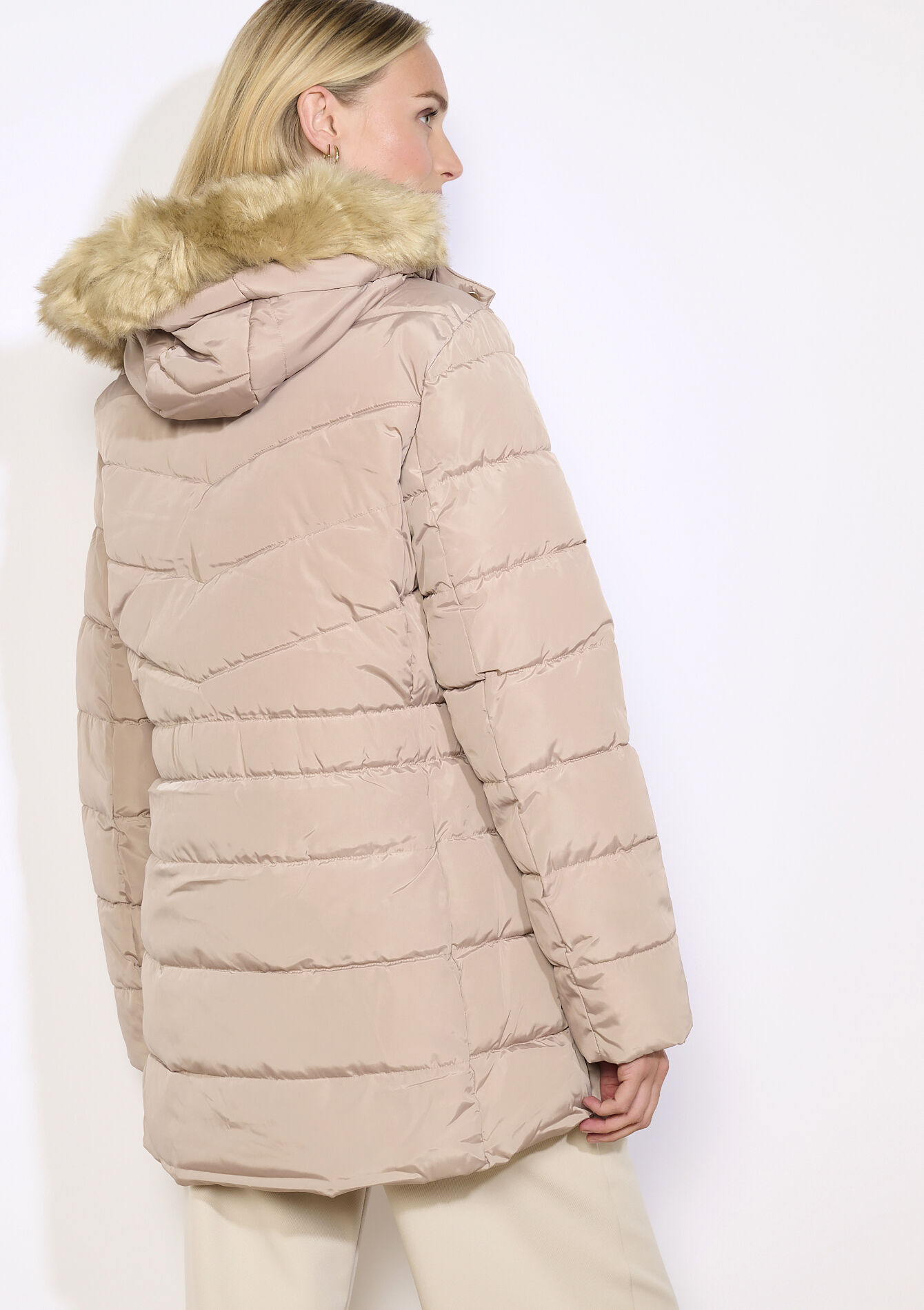 Gewatteerde jas met imitatiebontkap, Gewatteerde jas met imitatiebontkap - LT BEIGE - 23000755_2527
