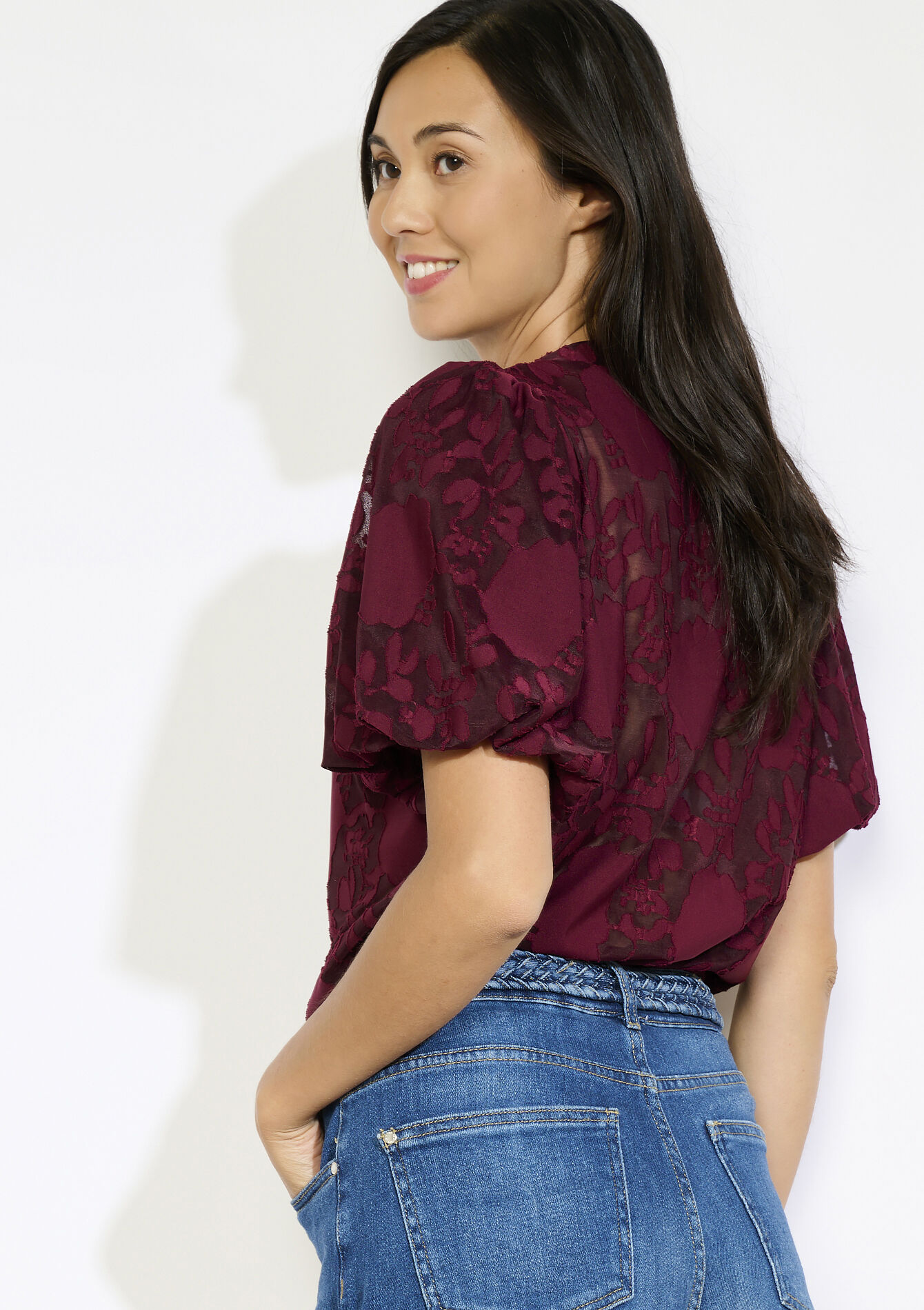 Jacquard t-shirt met knoopsluiting, Jacquard t-shirt met knoopsluiting - AUBERGINE - 02301891_1537