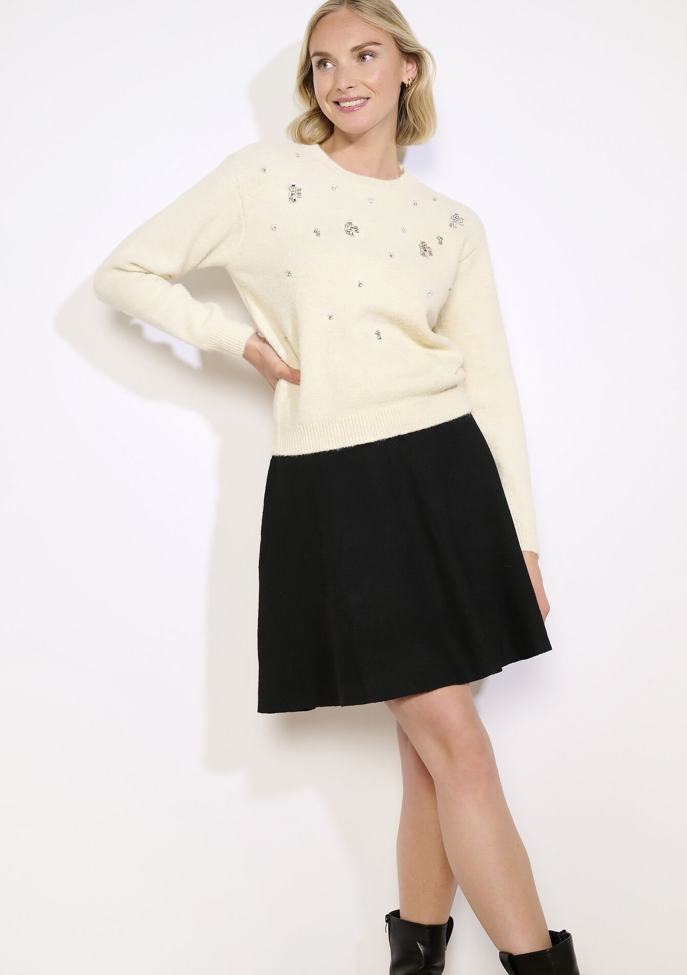 Zachte trui met parels - OFFWHITE - 04006936