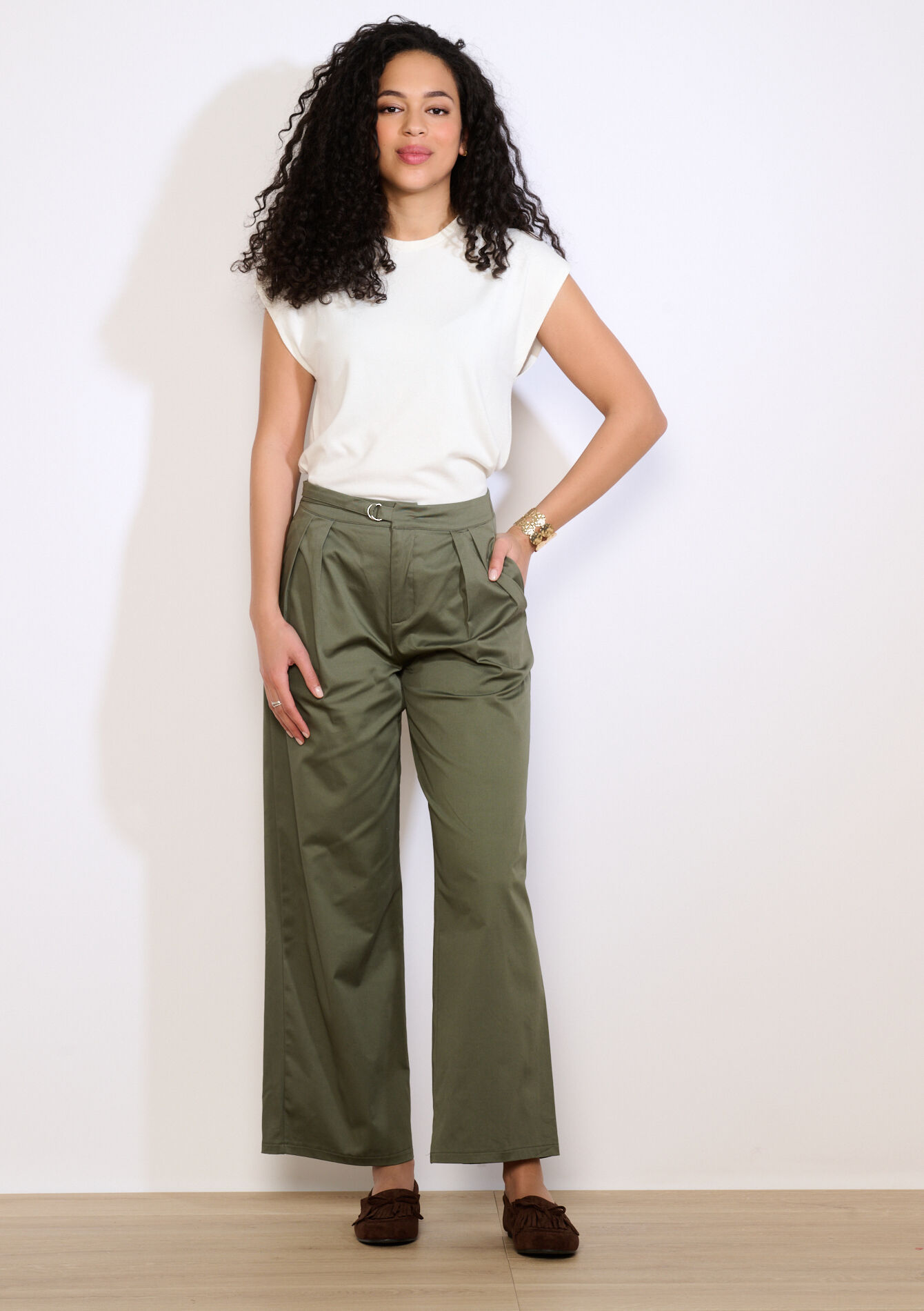 High-waist broek met wijde pijpen - KHAKI MED - 06100798_4327