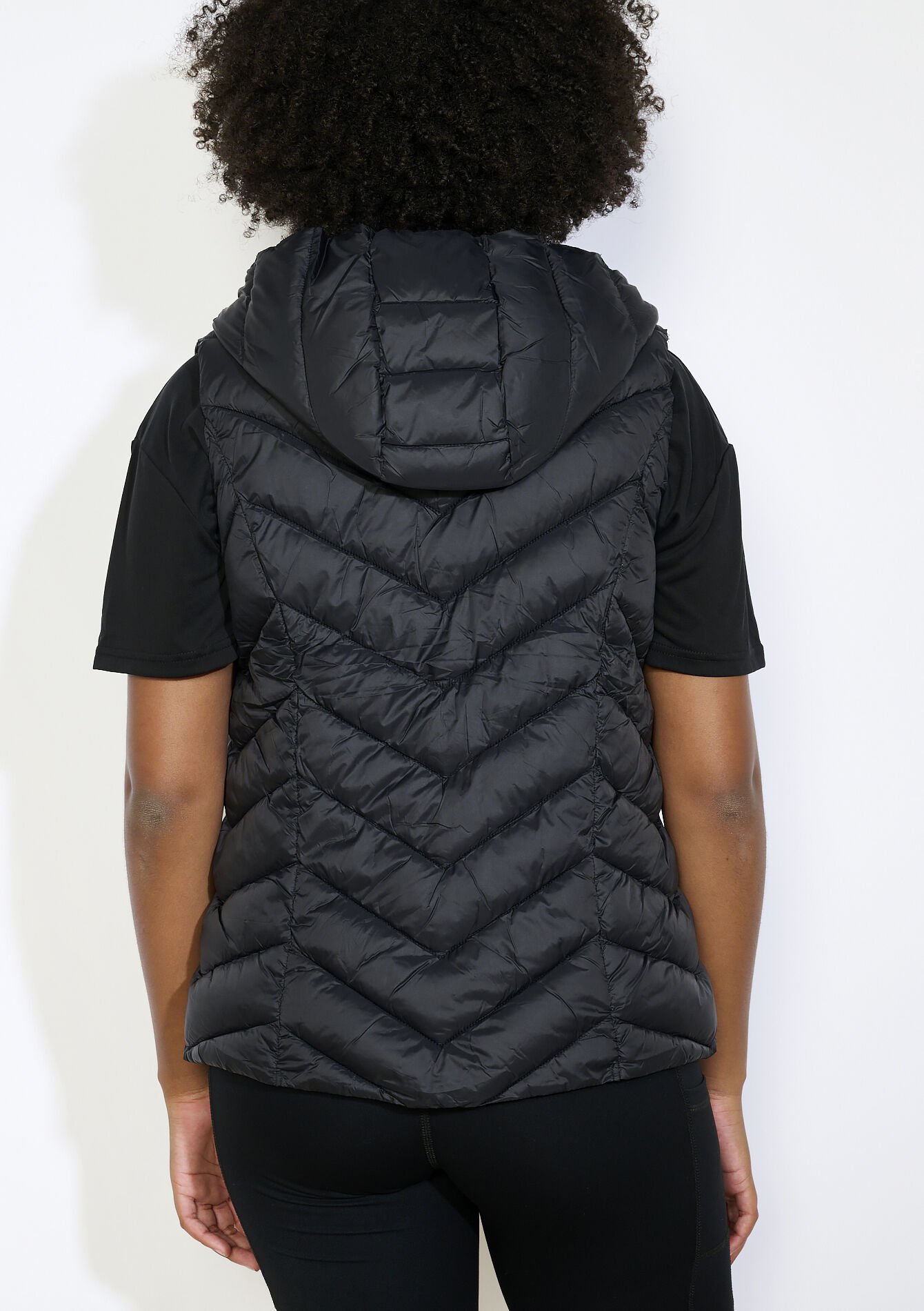 Mouwloze donsjas met capuchon, Mouwloze donsjas met capuchon - BLACK - 15000525_1119