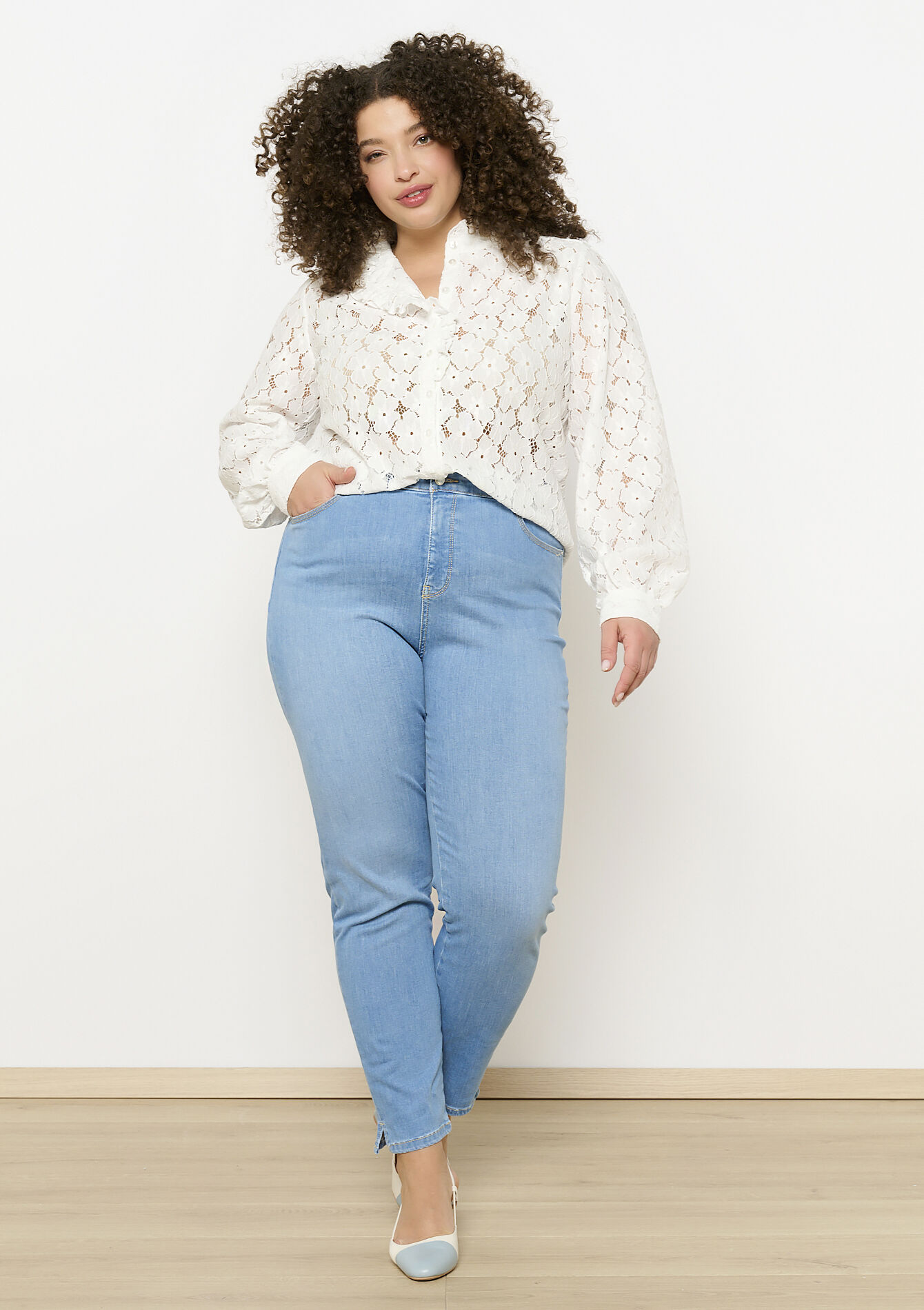 Multiple size slimfit jeans - BLUE BLEACHED - 22000578_0502