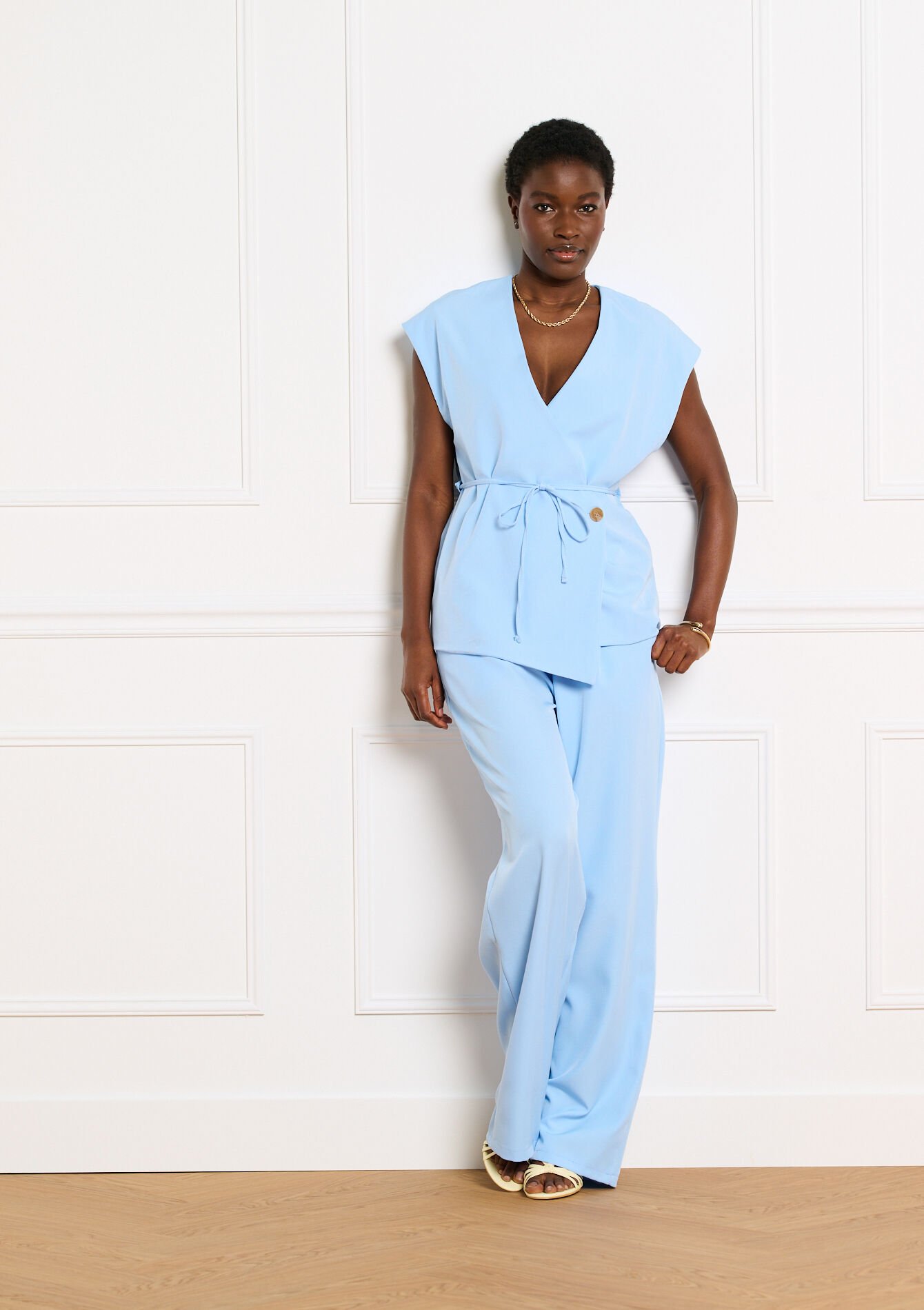 Mouwloze blazer met strikceintuur, Mouwloze blazer met strikceintuur, , back