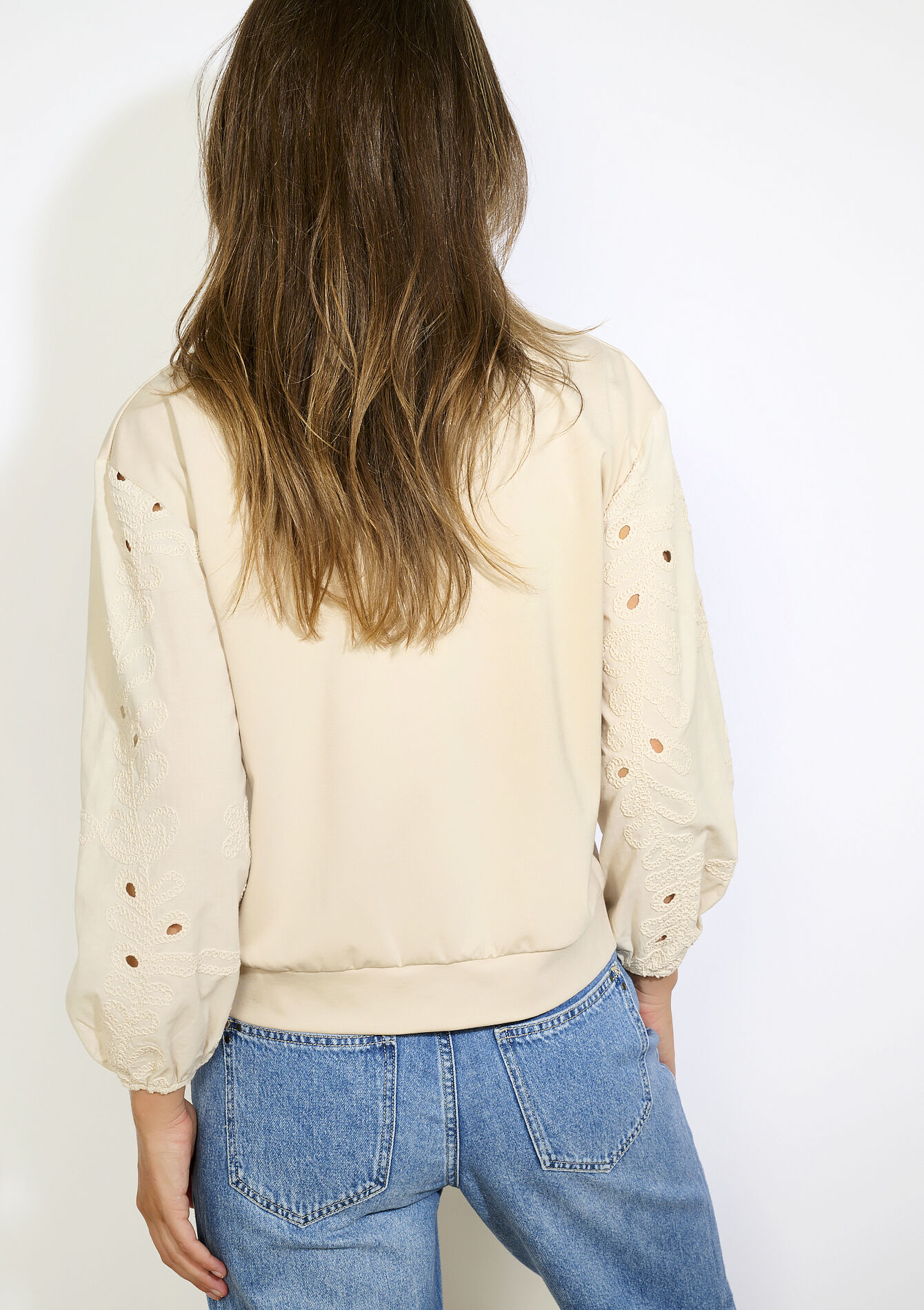 Embroidered sleeve sweatshirt, Embroidered sleeve sweatshirt - LT BEIGE - 03001813