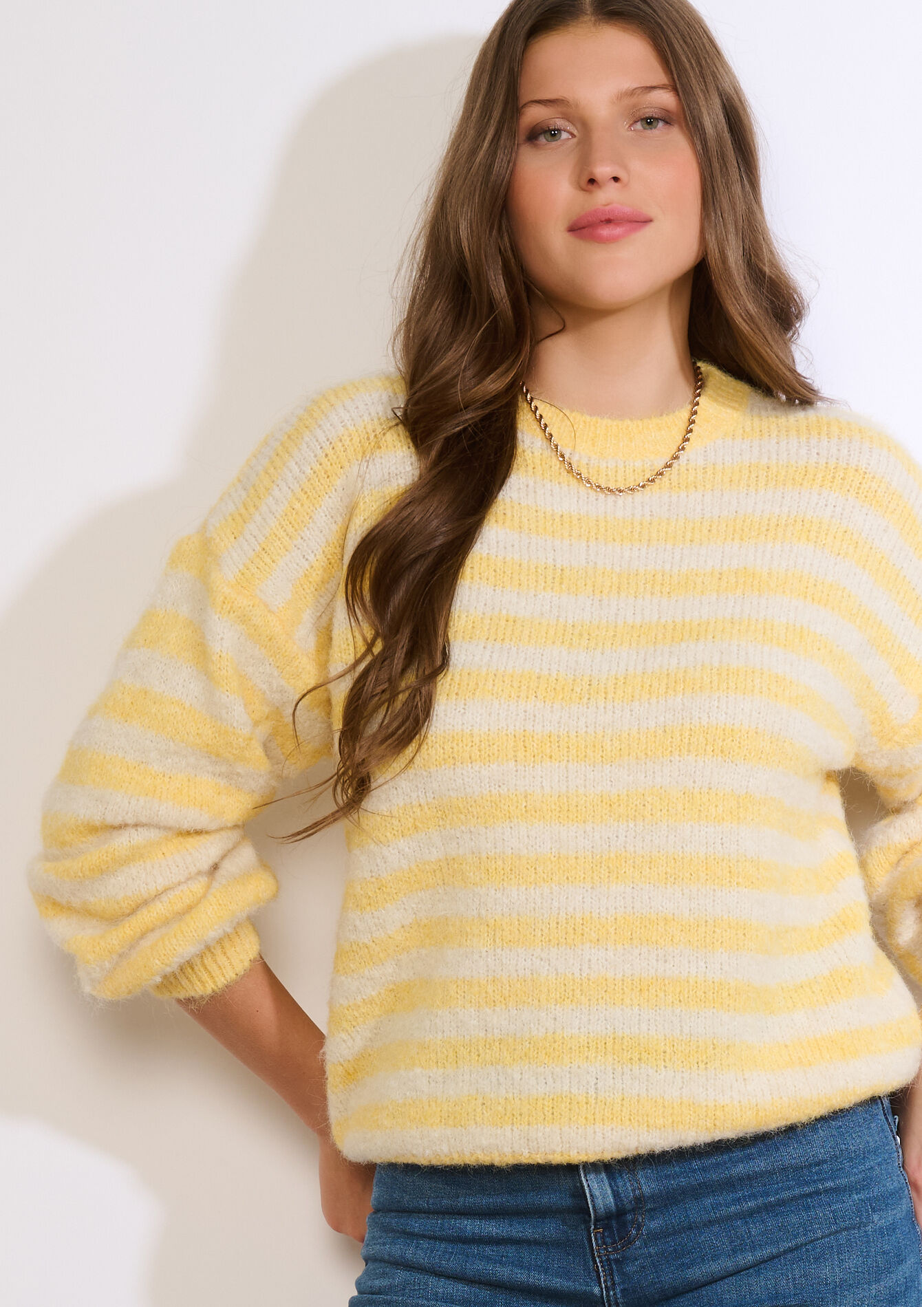 Gestreepte zachte trui - YELLOW PASTEL - 04007198_5004