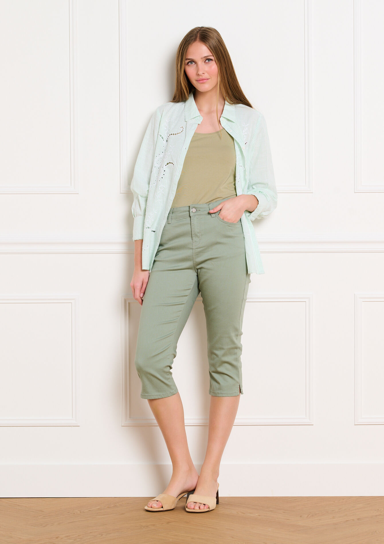 Capri broek met slanke pasvorm - KHAKI FADED - 06004655_4326