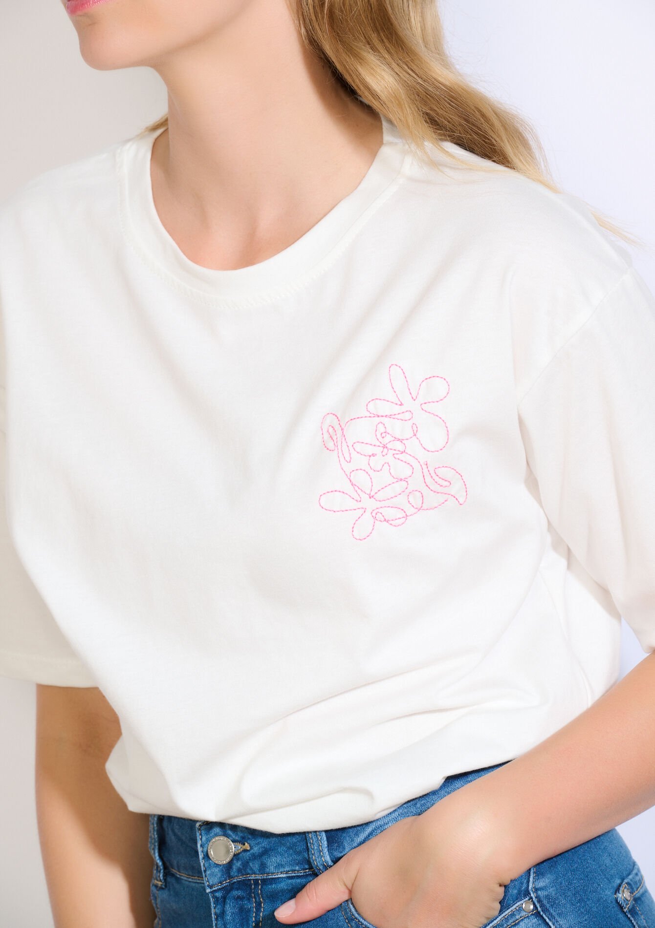 T-shirt à détail brodé, T-shirt à détail brodé - ECRU WHITE - 02301882_2506