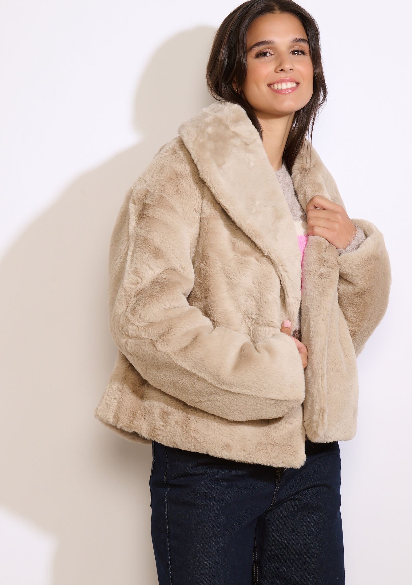 Korte jas in imitatiebont, Korte jas in imitatiebont, , back