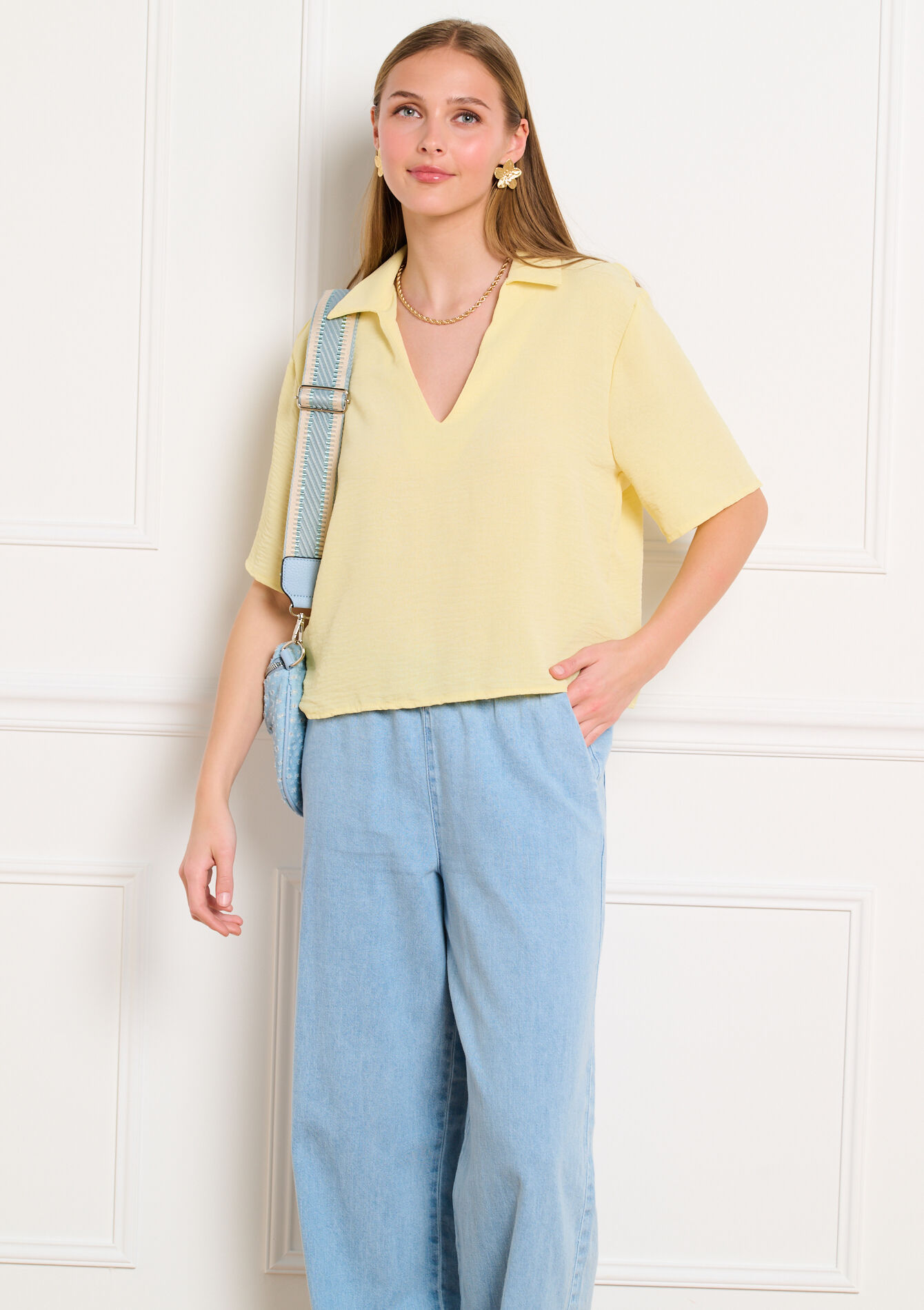Vloeiende blouse met polokraag, Vloeiende blouse met polokraag - YELLOW PASTEL - 05703062_5004