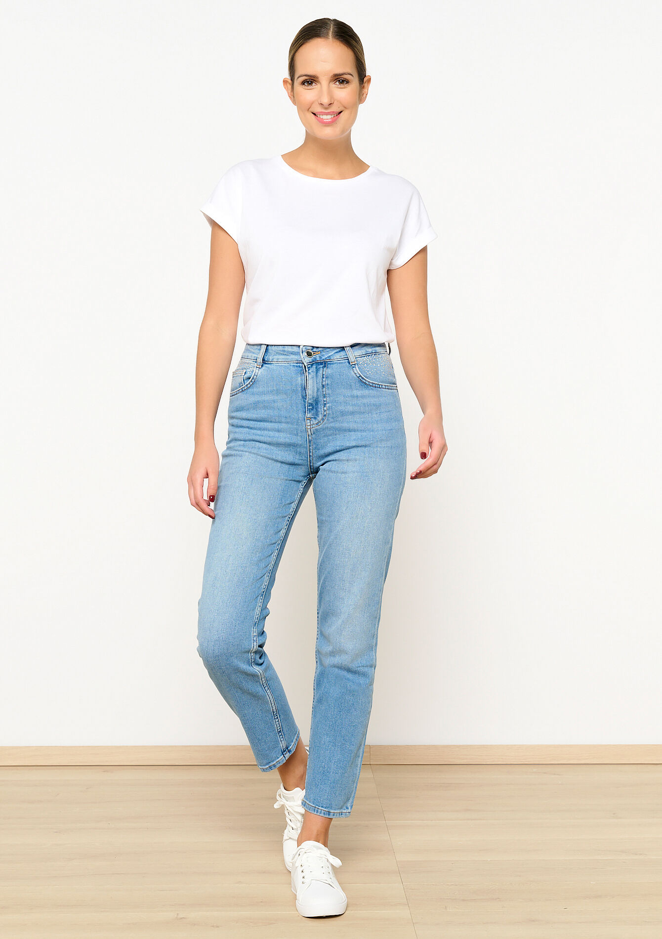 Jeans with rhinestones - BLUE BLEACHED - 22000521_0502
