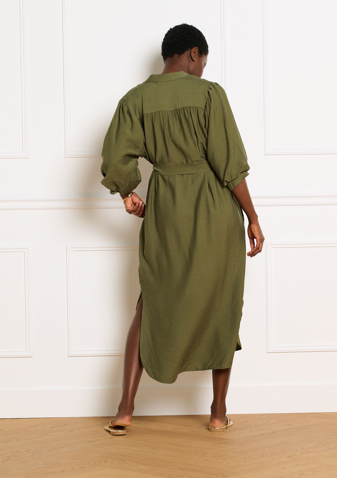 Vloeiende midi overhemdjurk, Vloeiende midi overhemdjurk - KHAKI MED - 08104495_4327