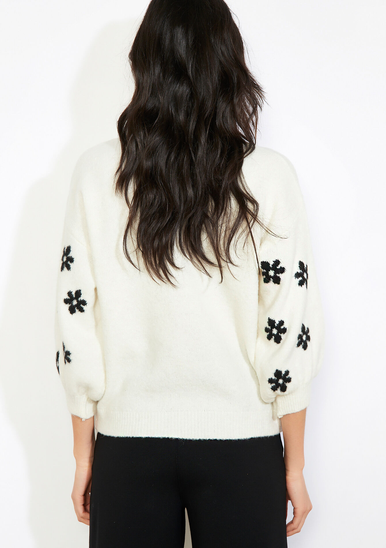 Trui met jacquardbloemen - VANILLA WHITE - 04007215_1013