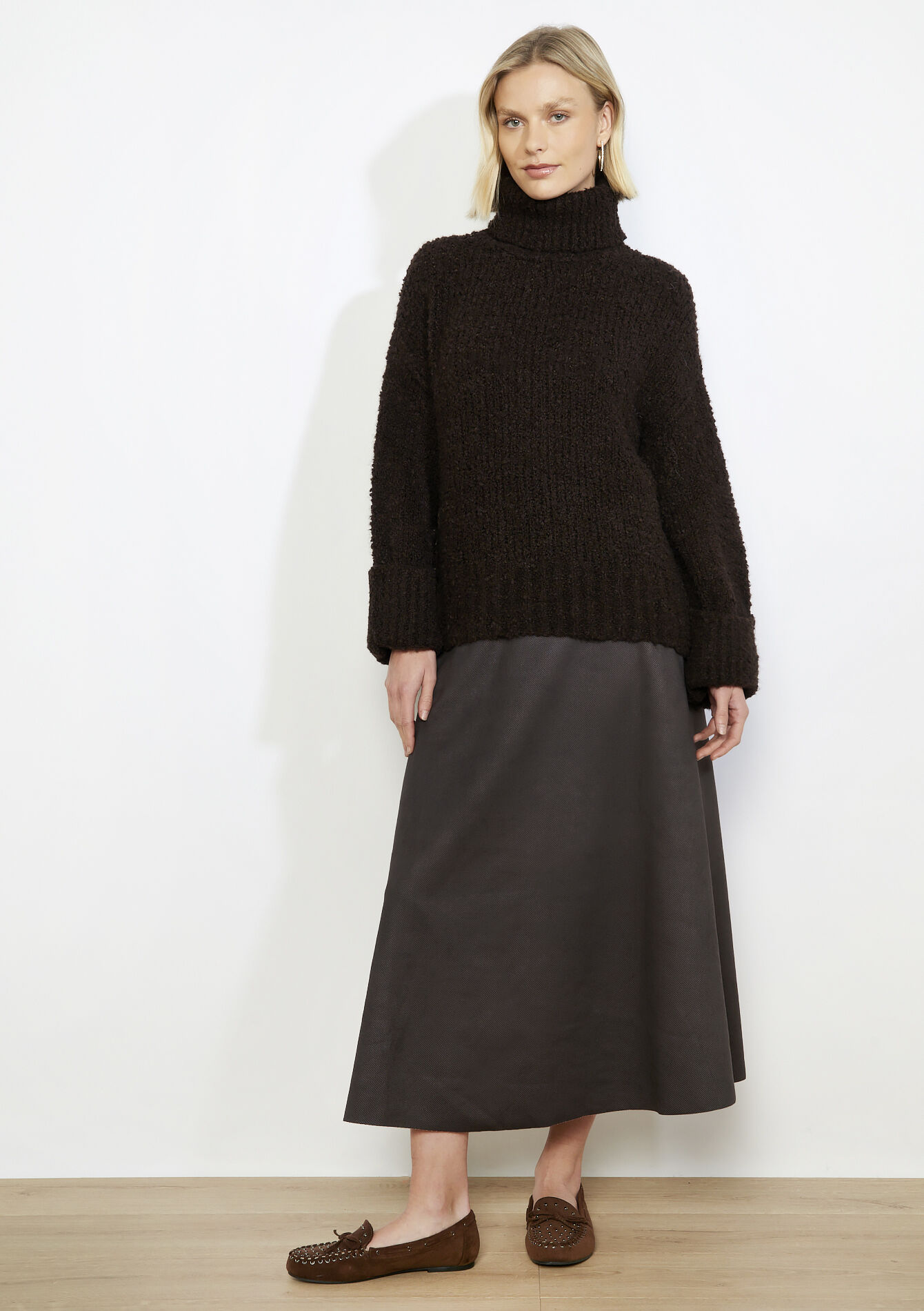 Textured turtleneck sweater - BROWN DARK CHOCOLATE - 04101418_3720
