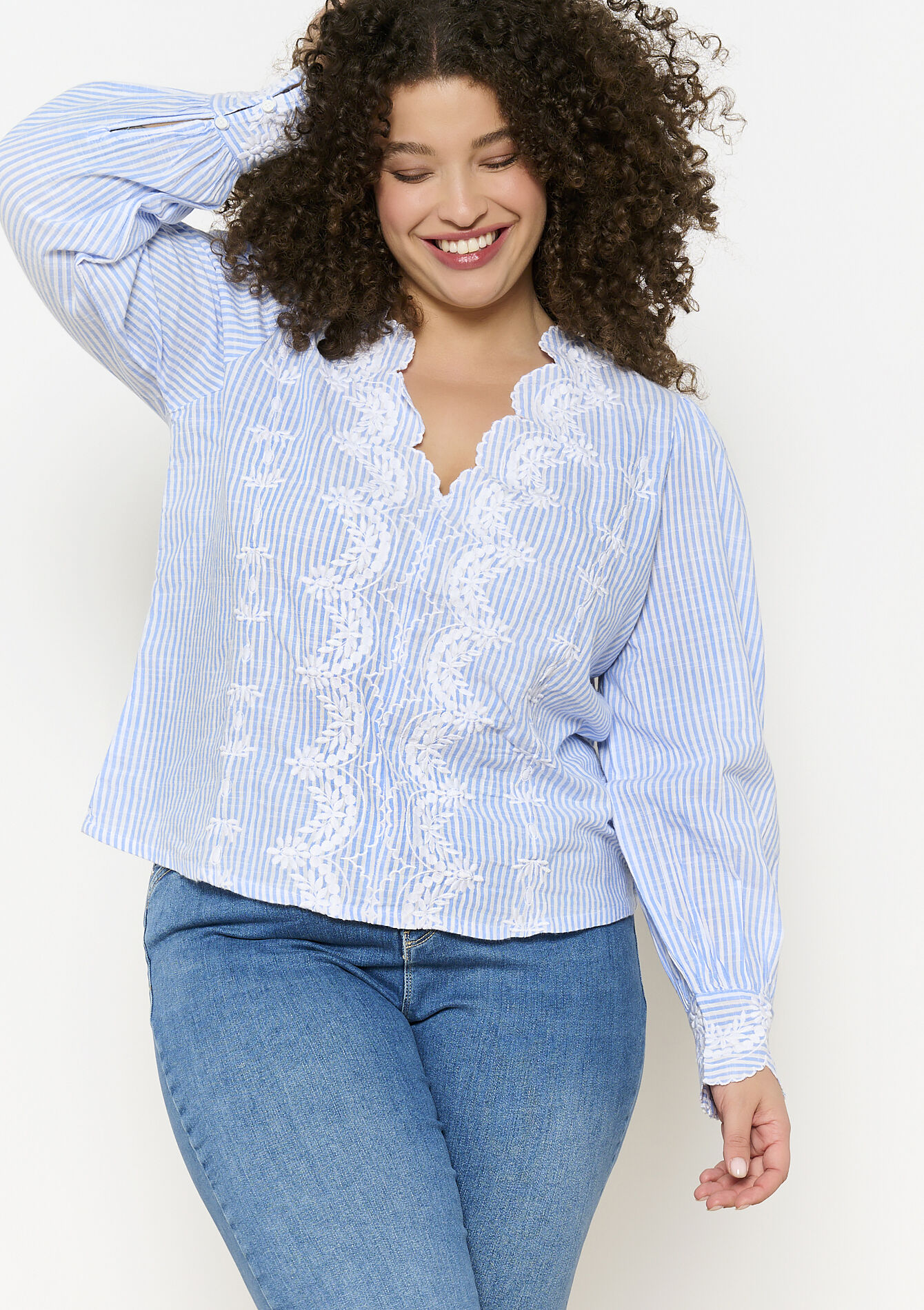 Gestreepte blouse met borduursel - BLUE PASTEL - 05702665_3003