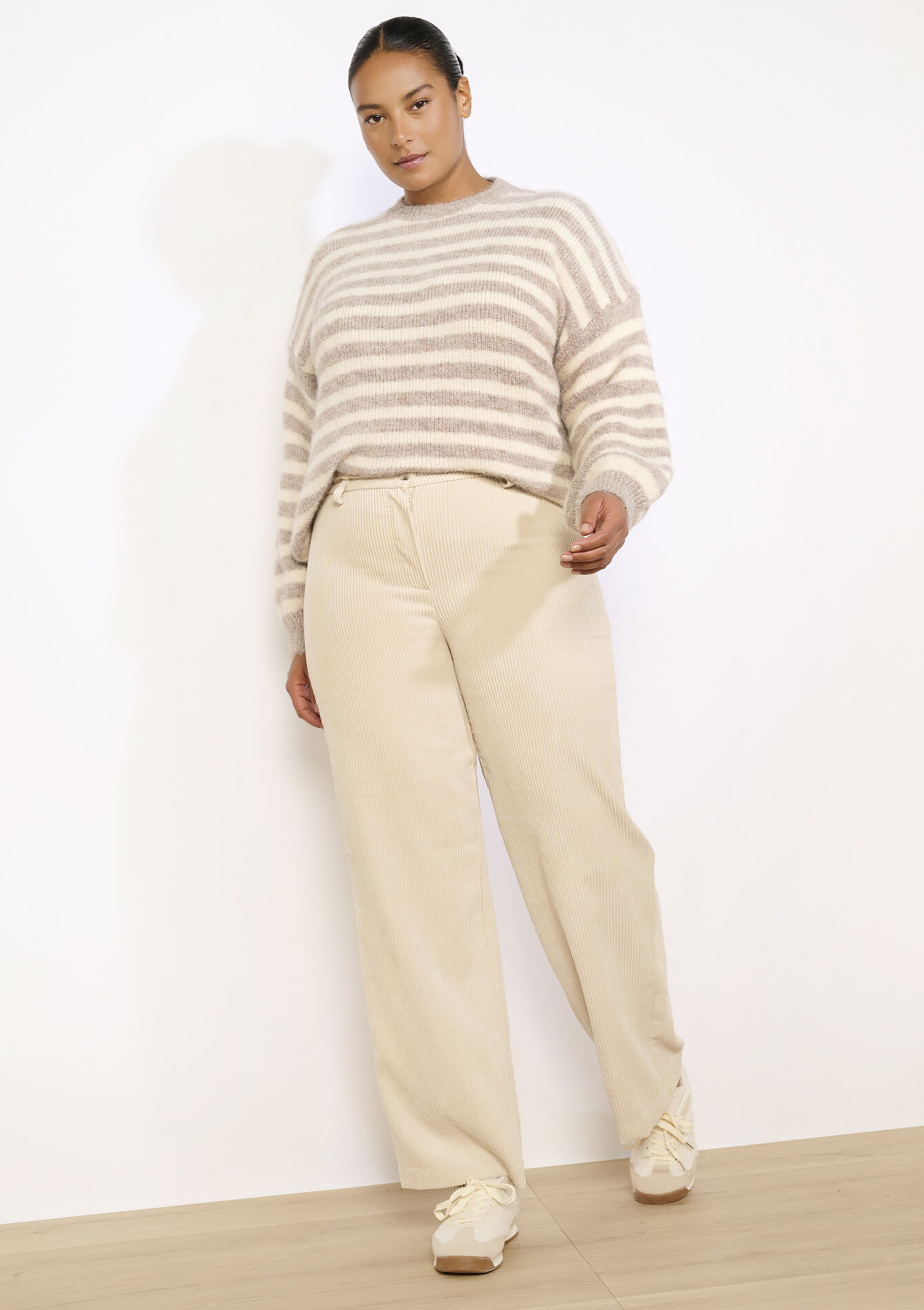 Pantalon tailleur en velours côtelé, Pantalon tailleur en velours côtelé - VANILLA WHITE - 06100741_1013