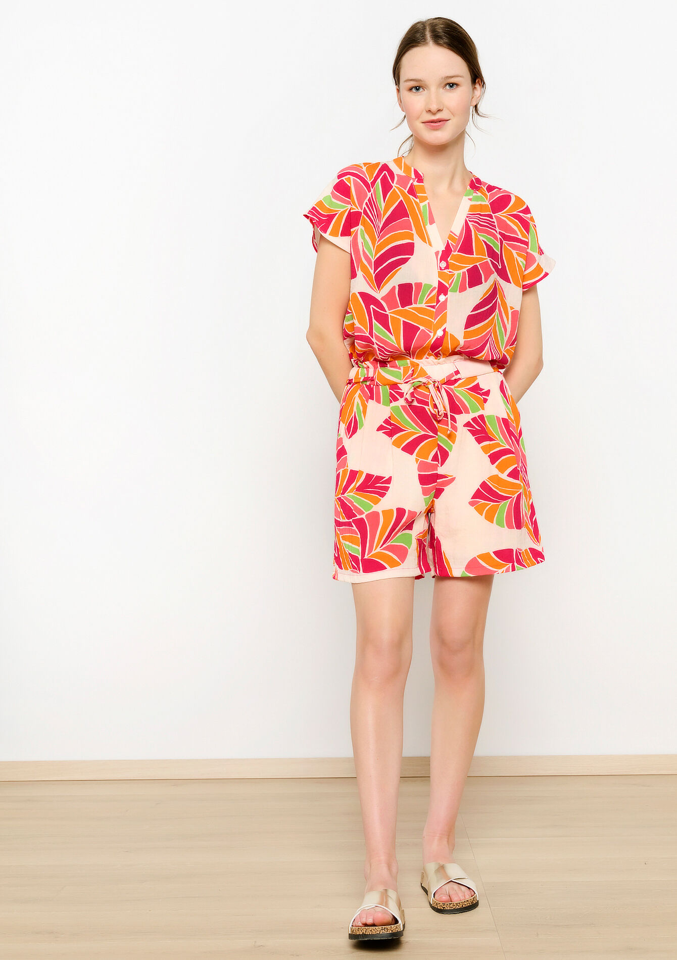 Short with graphic flowers - FUSCHIA PINK - 06100610_1465