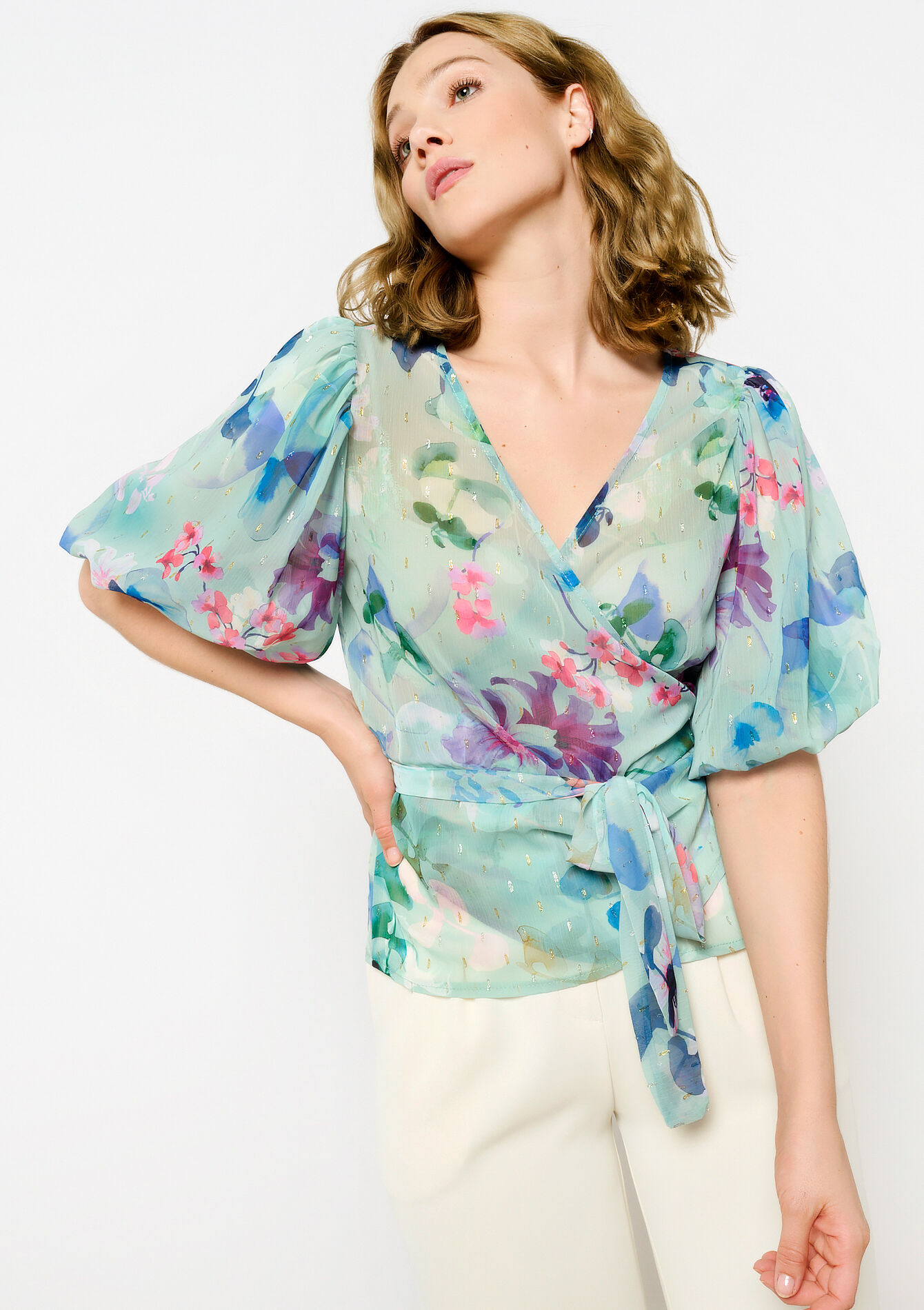 Wikkeltop met met bloemenprint - BLUE LAGOON - 05702523