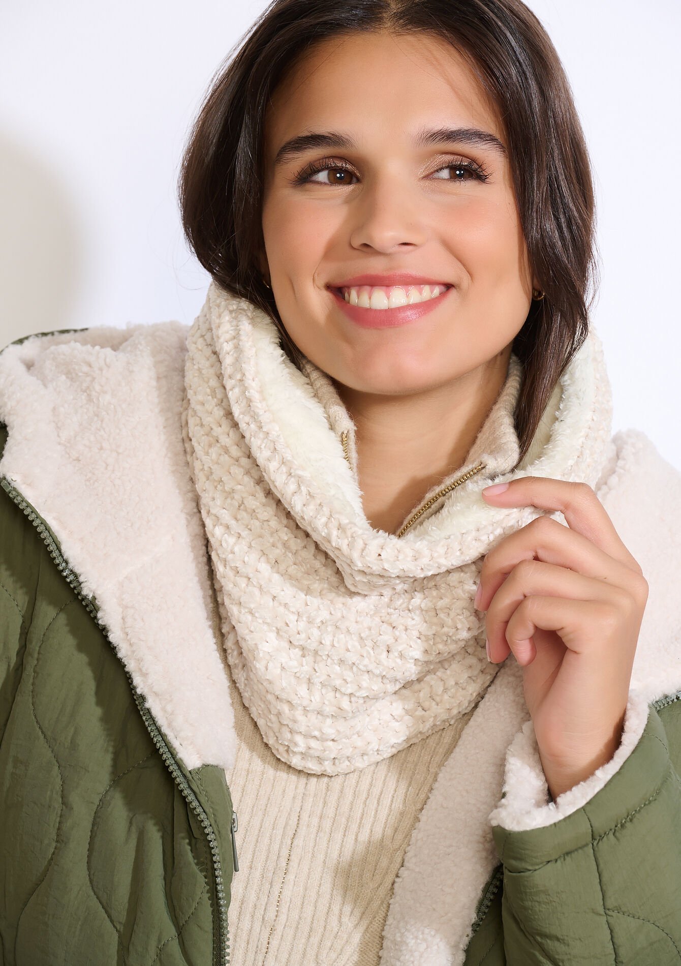 Fluffy textured snood, Fluffy textured snood - LT BEIGE - 17101406_2527