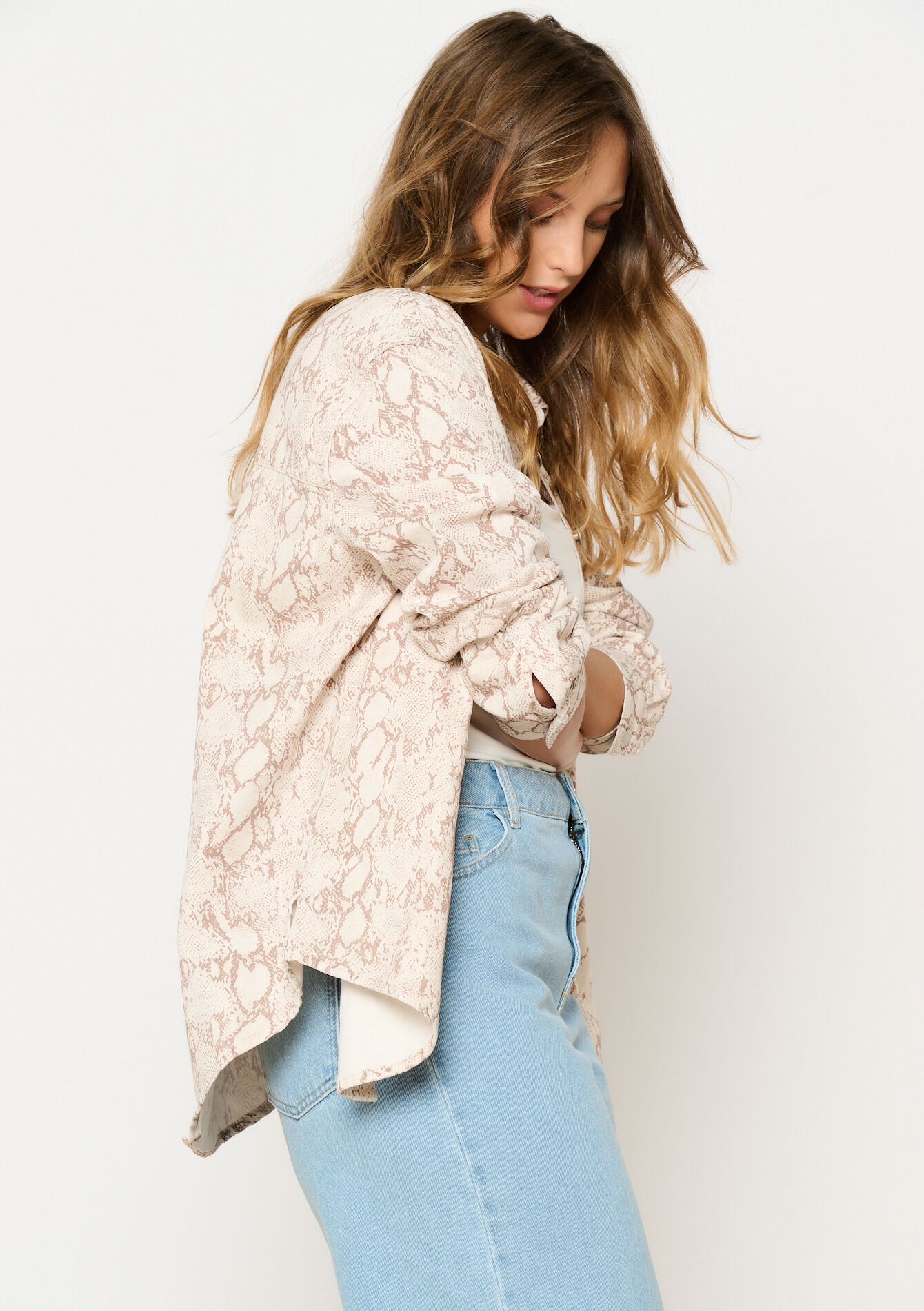 Denim hemd met slangenprint, Denim hemd met slangenprint - LT BEIGE - 05702749_2527