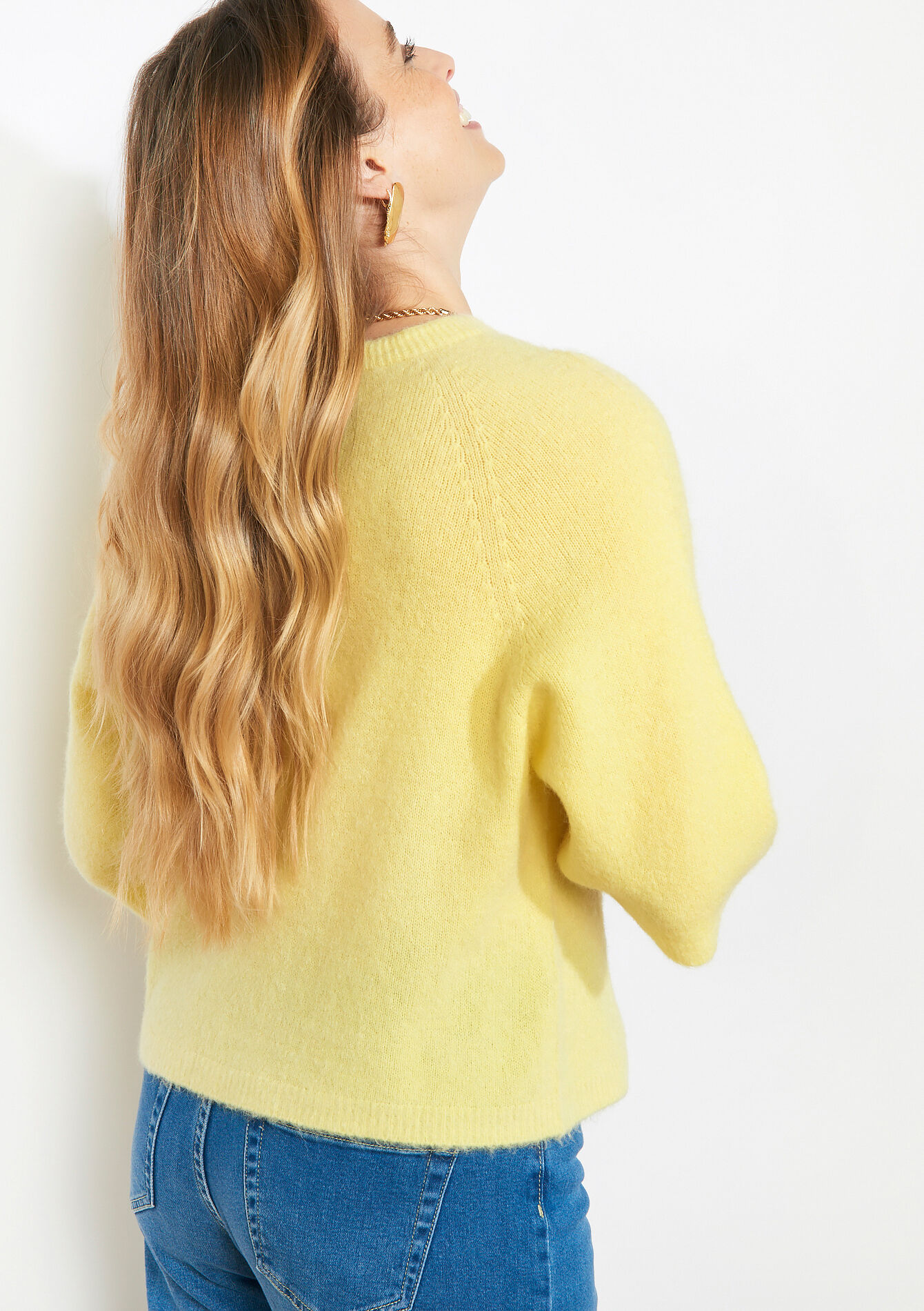 Zachte trui met 3/4-mouw - YELLOW PASTEL - 04007207_5004