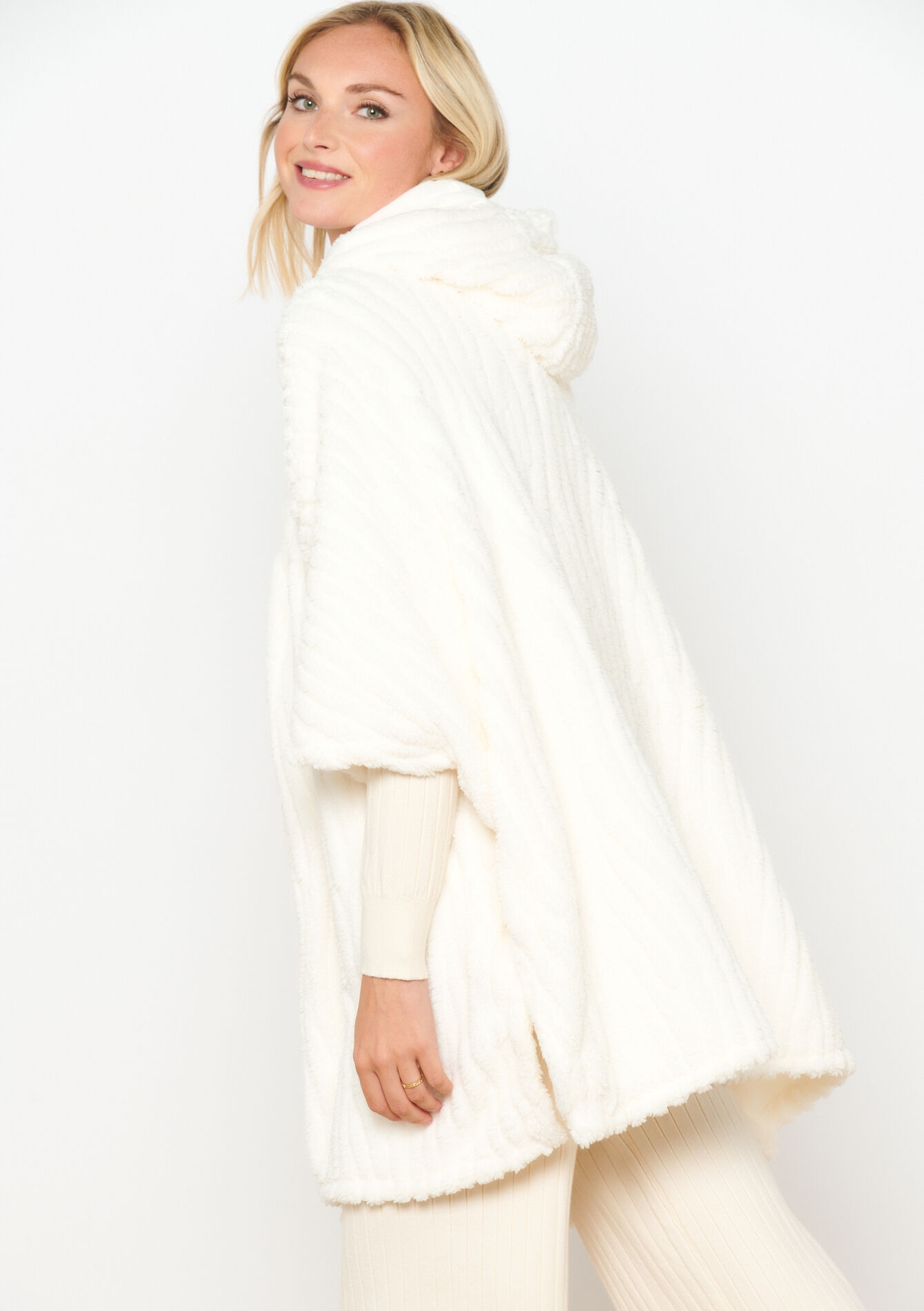 Poncho avec capuche - VANILLA WHITE - 15100252_1013
