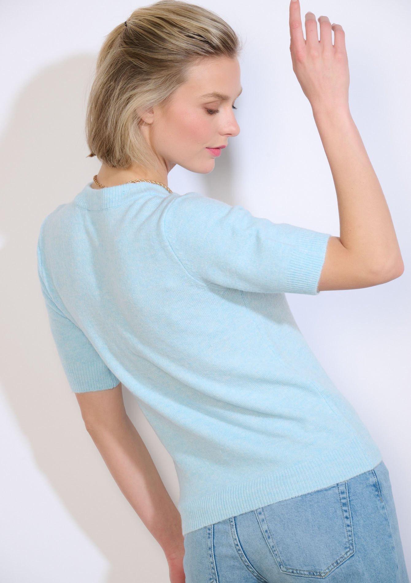 Zachte trui met korte mouwen - BLUE PASTEL - 04007031_3003