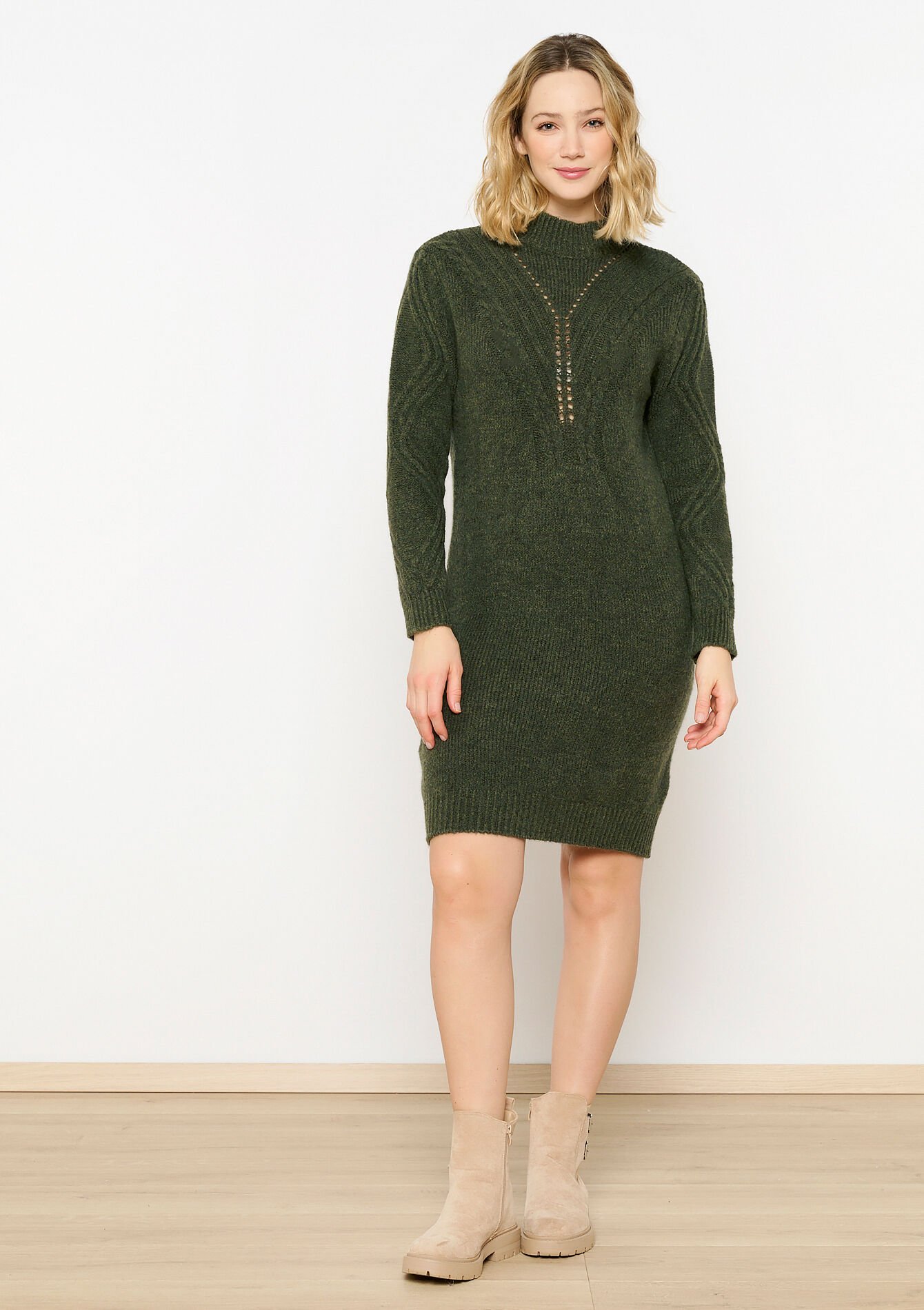 Kabelgebreide trui-jurk met kraag, Kabelgebreide trui-jurk met kraag - KHAKI MED - 08103487_4327