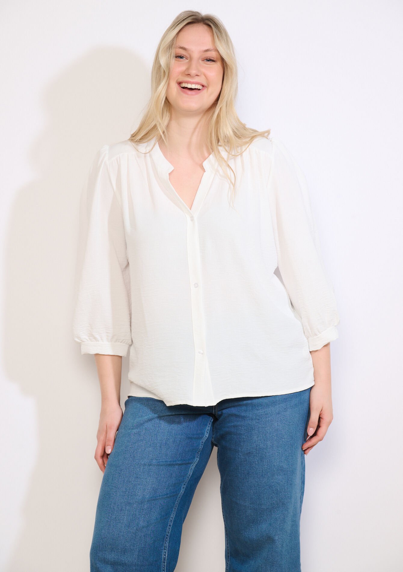 Vloeiende blouse met V-hals, Vloeiende blouse met V-hals - OPTICAL WHITE - 05703042_1019